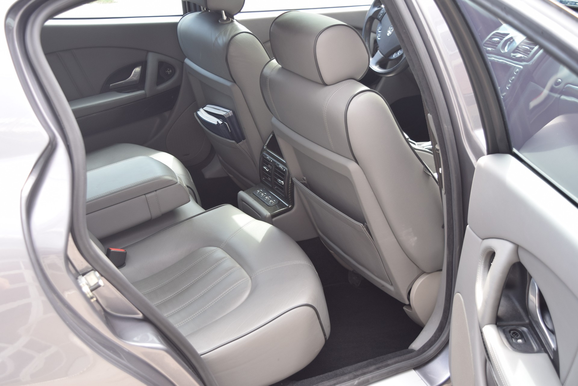 MASERATI Quattroporte 4.2 V8 Sport GT DuoSelect-image-7