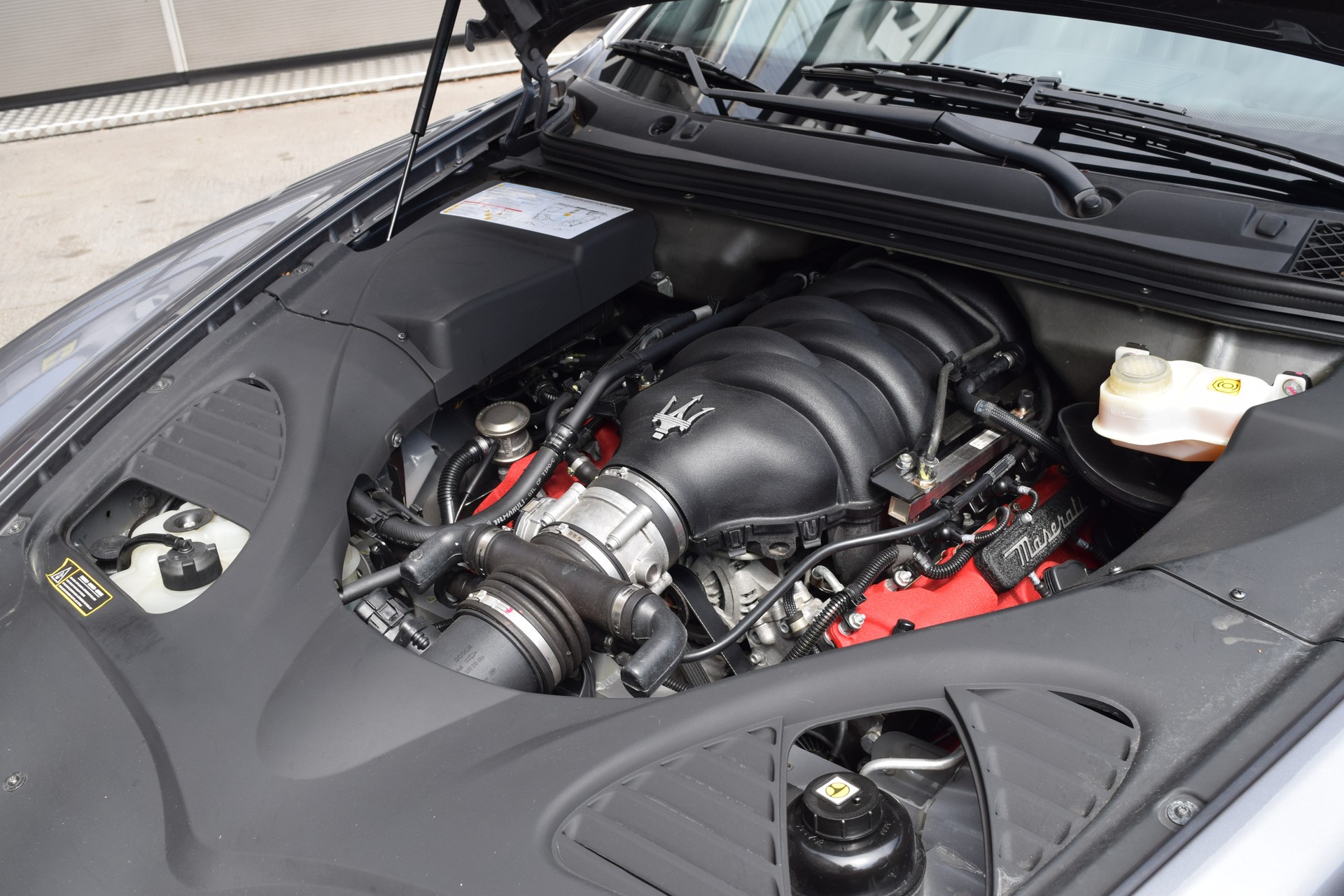 MASERATI Quattroporte 4.2 V8 Sport GT DuoSelect-image-21