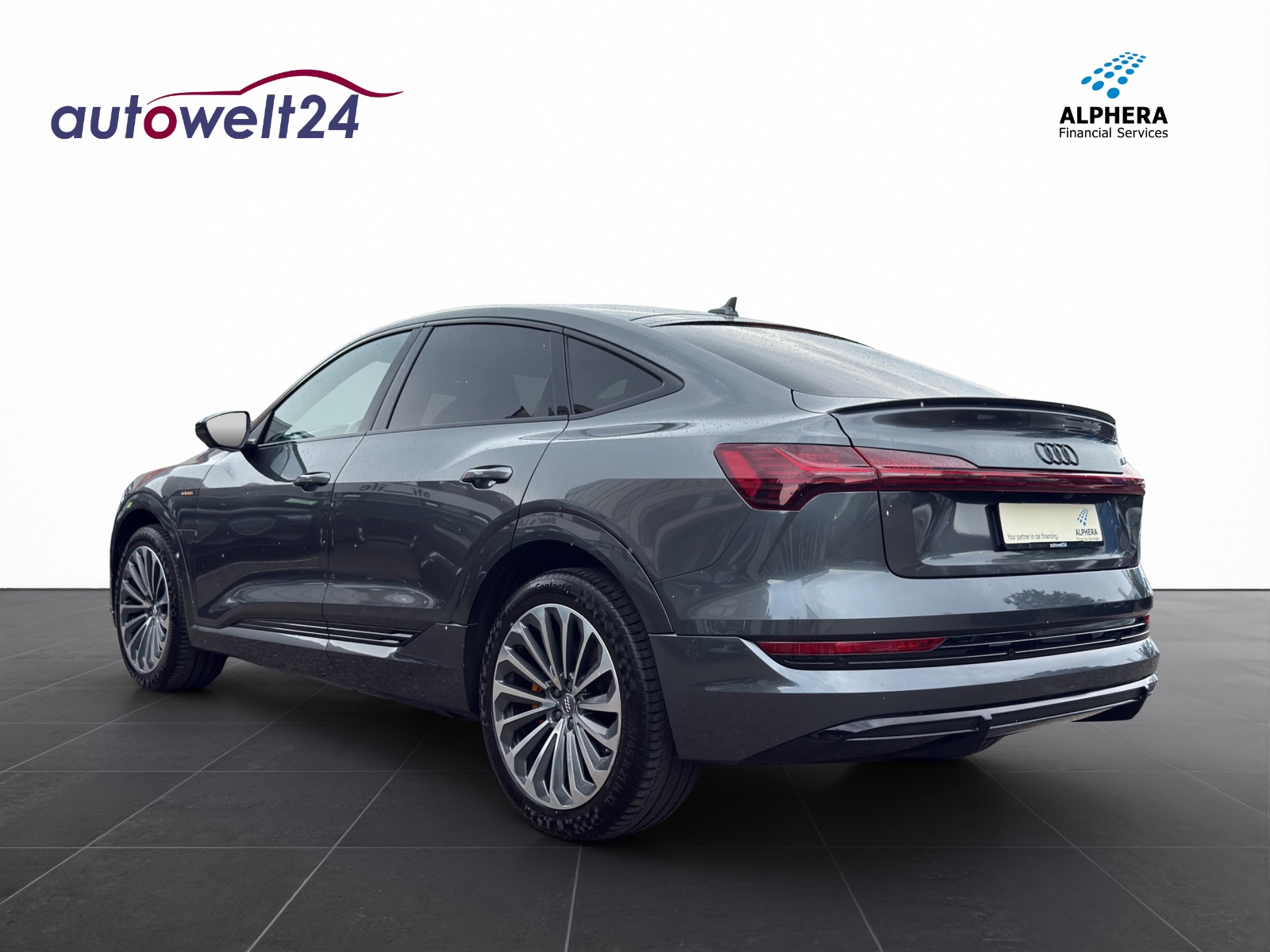 AUDI e-tron 55 Sportback S Line quattro-image-6