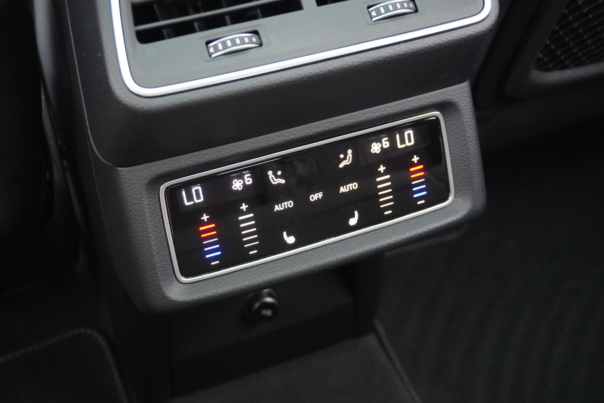 AUDI e-tron 55 Sportback S Line quattro-image-15