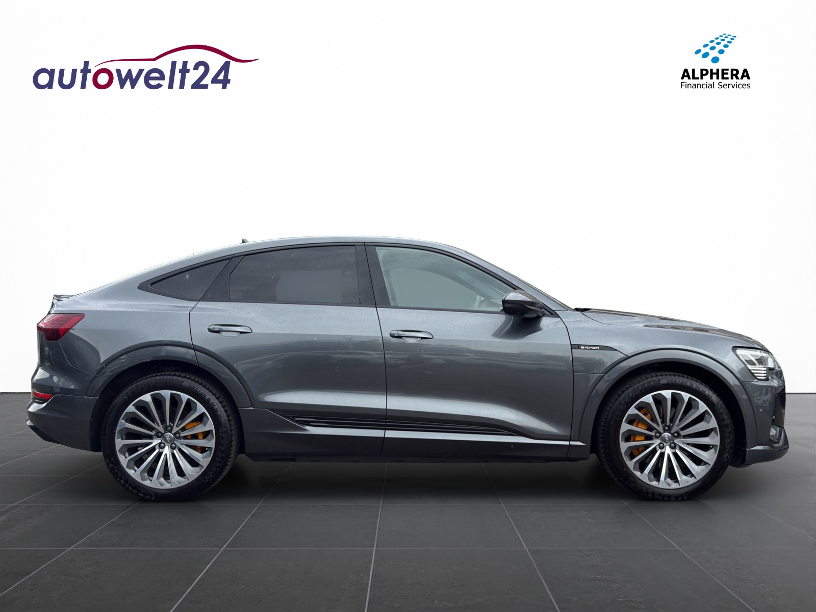 AUDI e-tron 55 Sportback S Line quattro-image-3