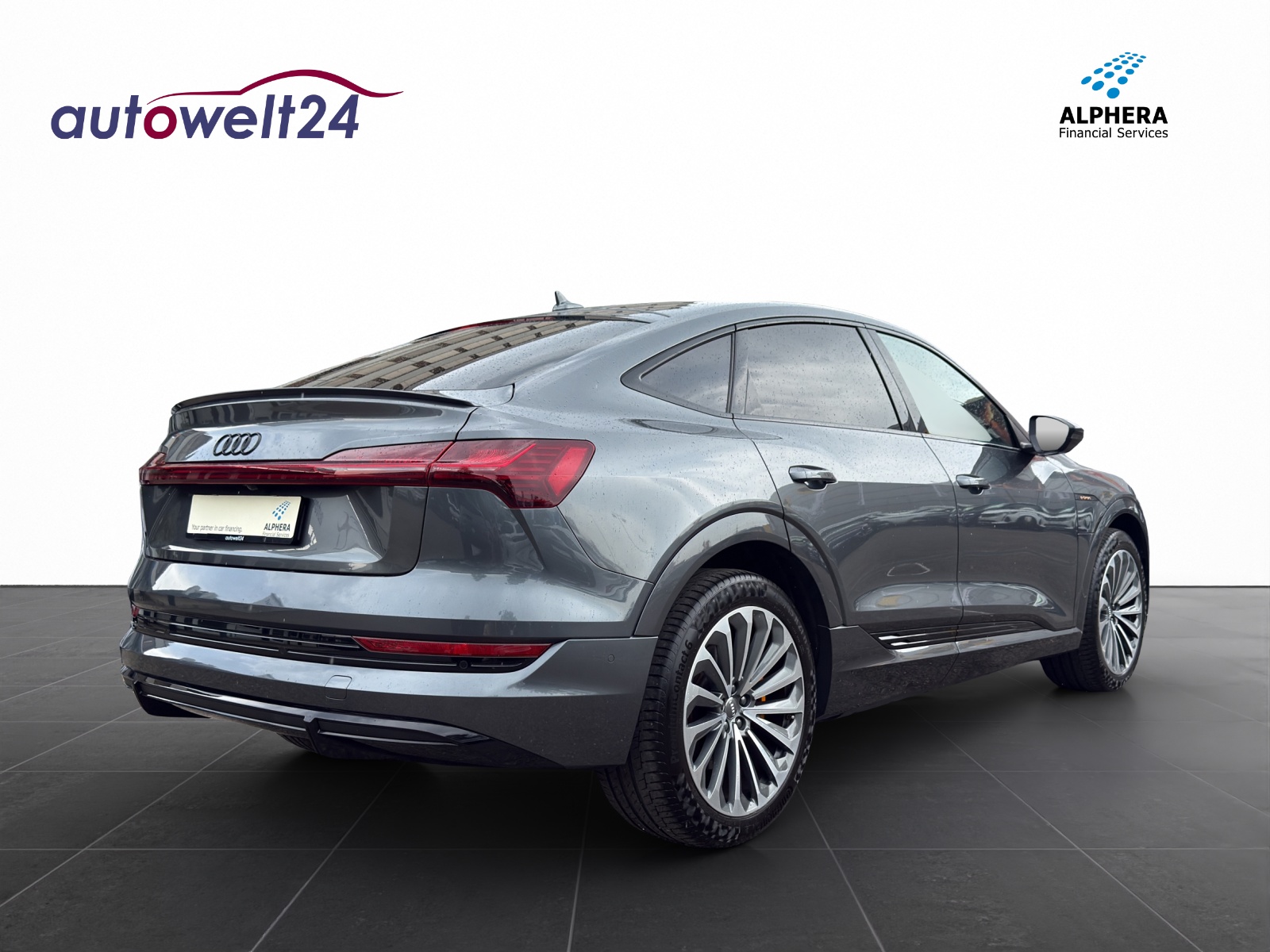 AUDI e-tron 55 Sportback S Line quattro-image-4