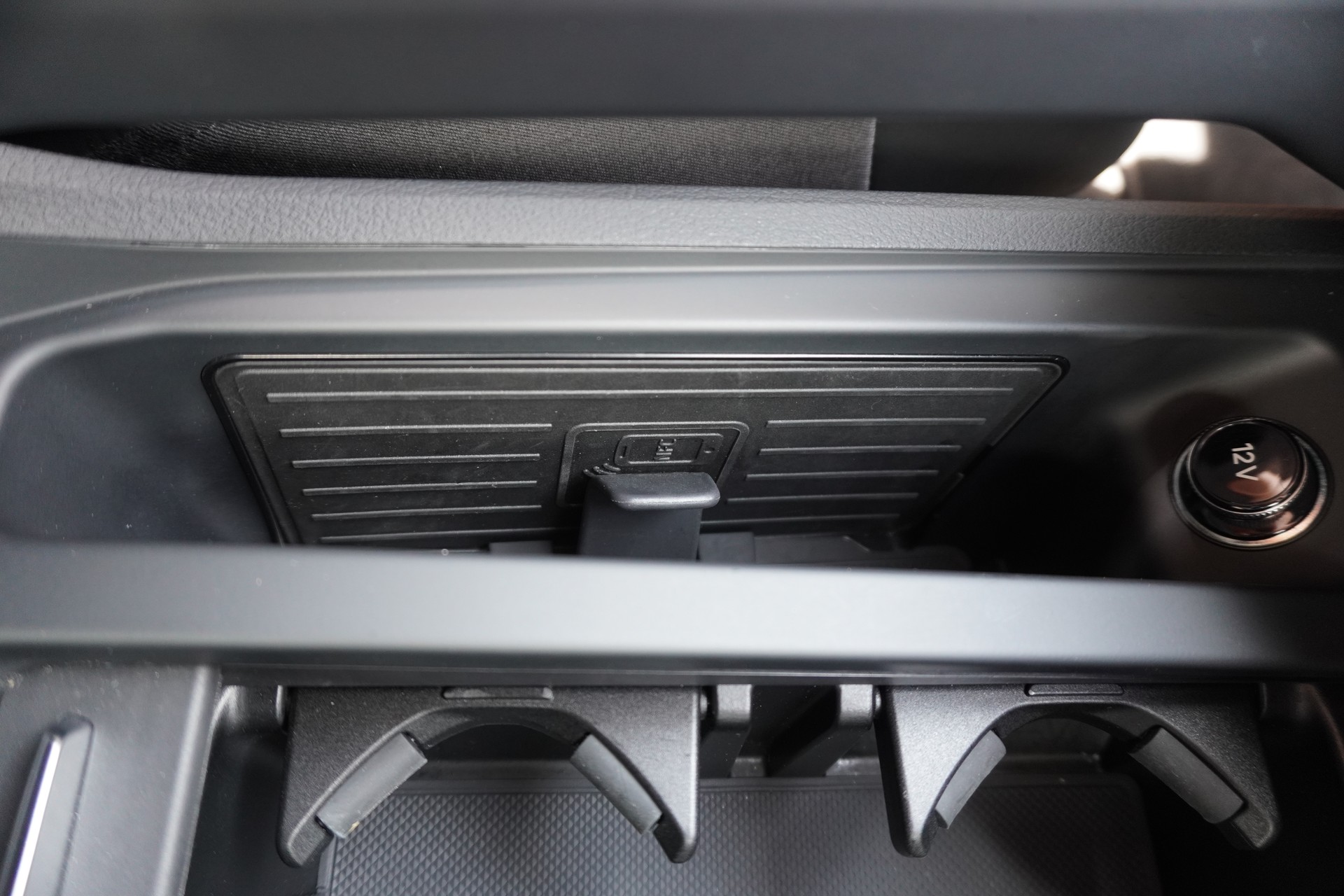 AUDI e-tron 55 Sportback S Line quattro-image-46