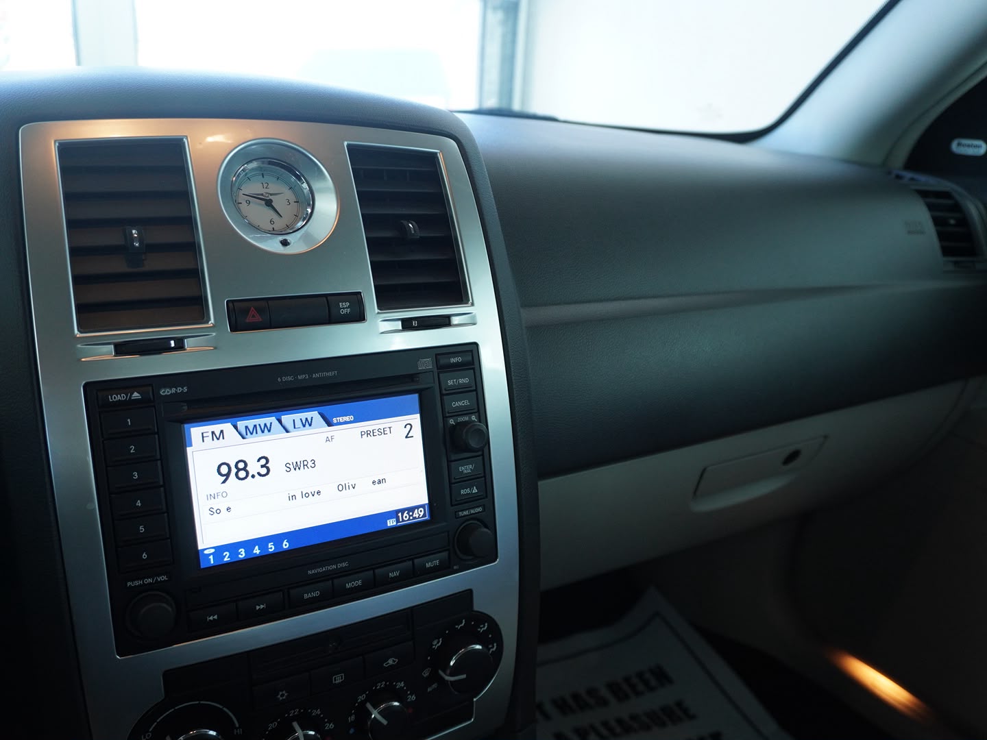 CHRYSLER 300C 3.5 V6-image-5