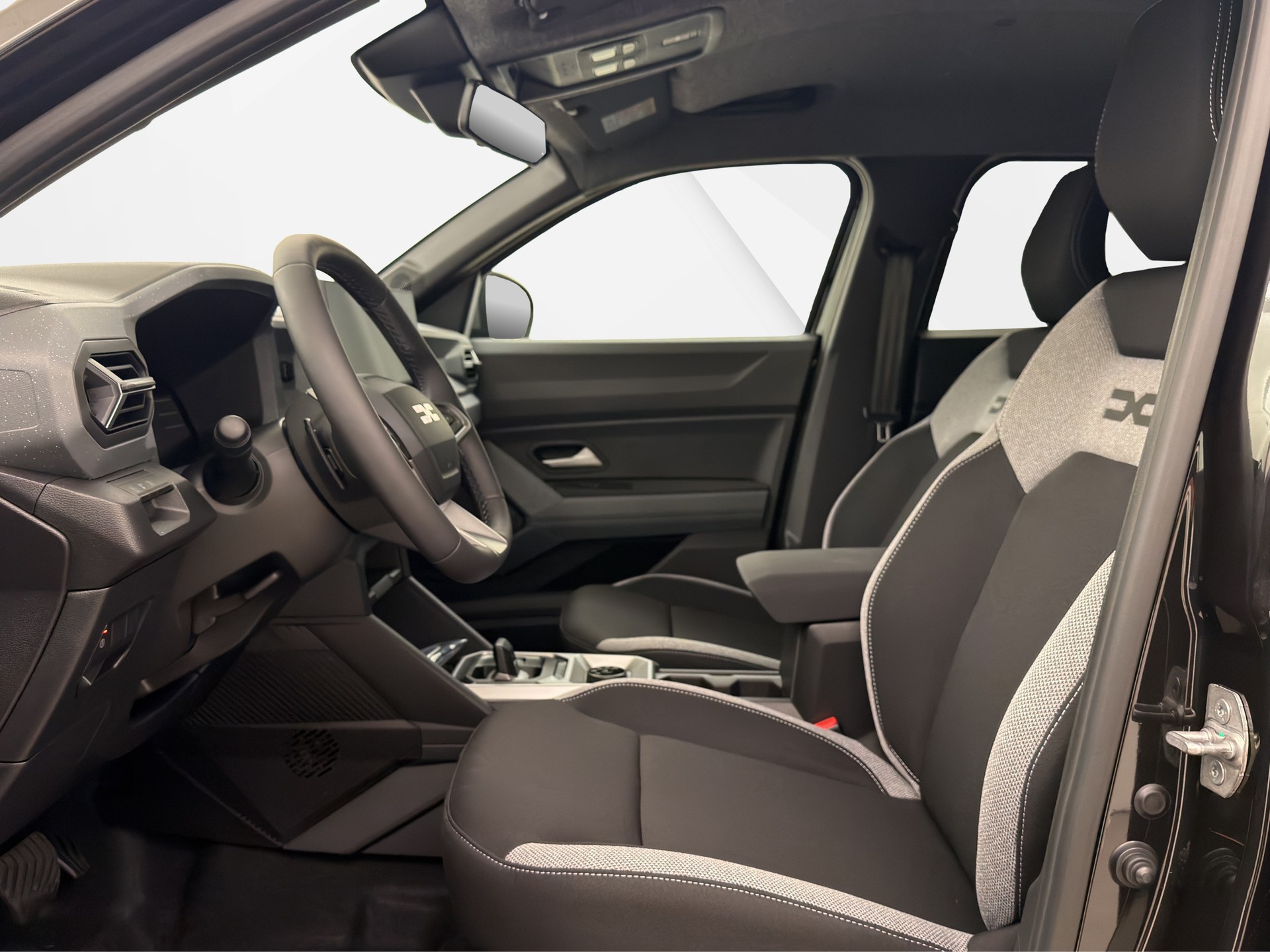 DACIA Duster 1.2 Hybrid Journey 4WD-image-7