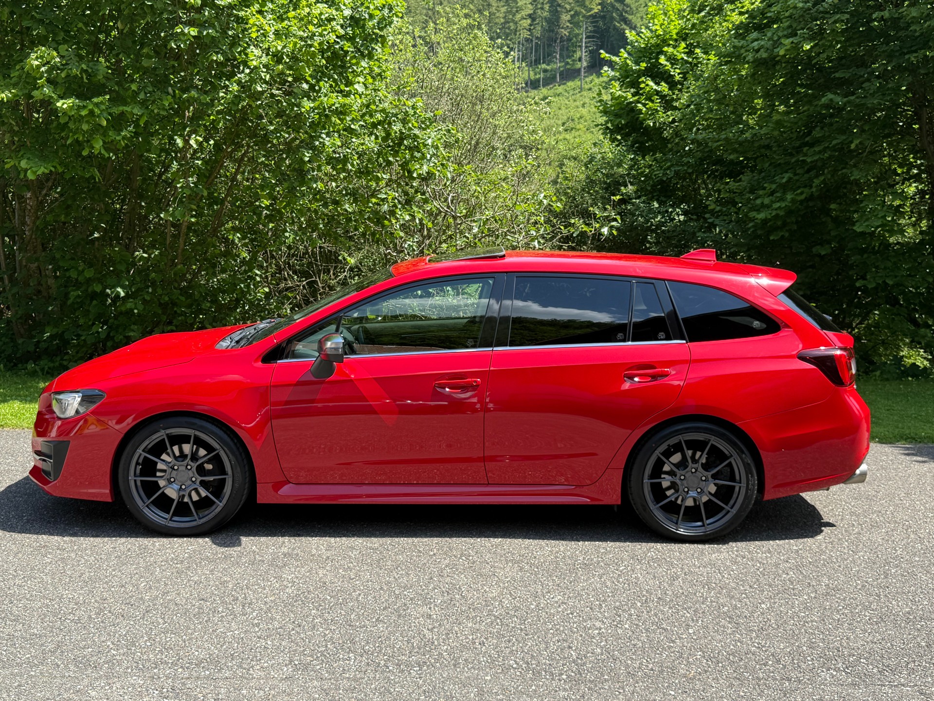 SUBARU Levorg 1.6DIT Swiss Plus AWD Lineartronic-image-1