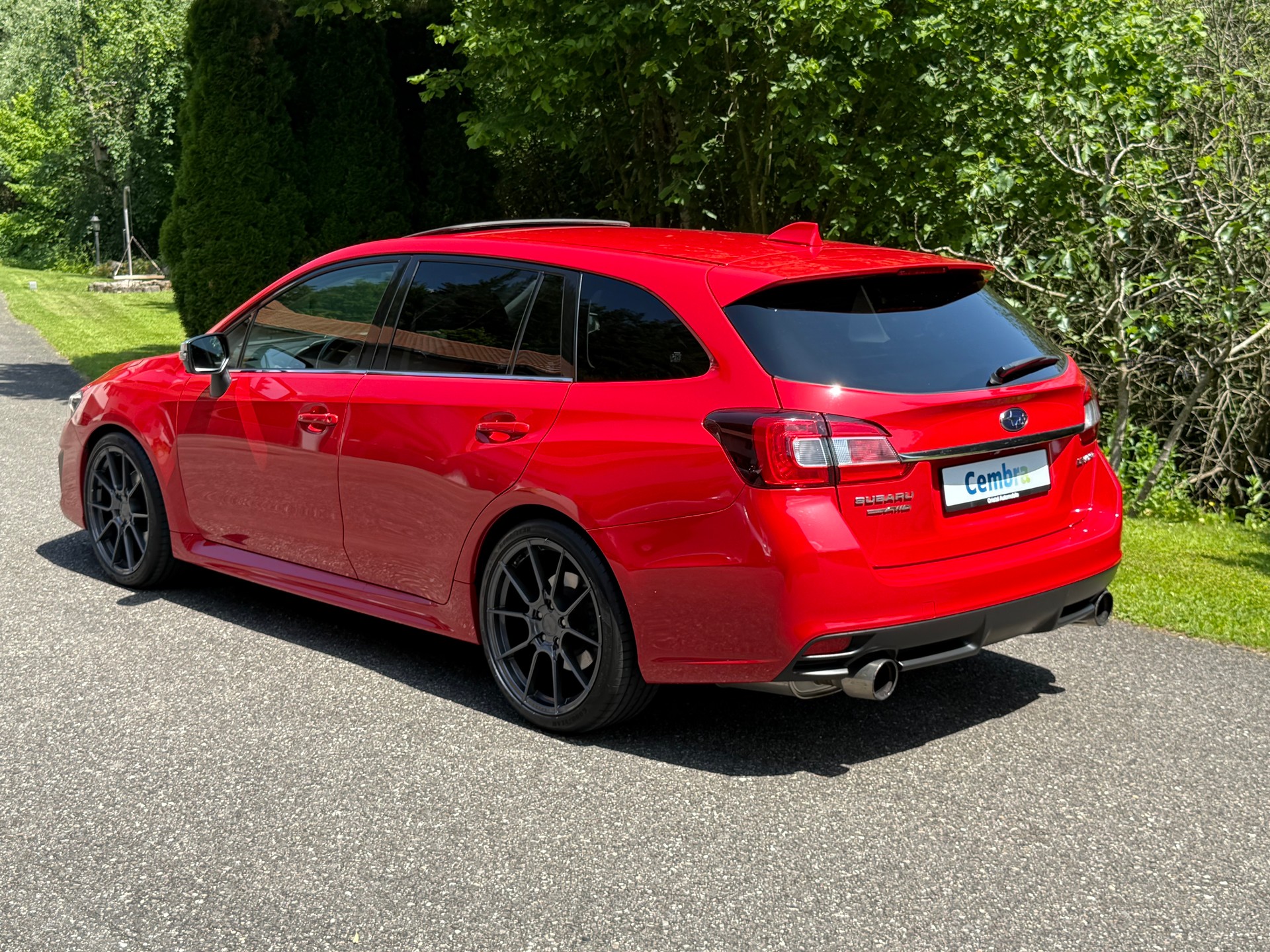 SUBARU Levorg 1.6DIT Swiss Plus AWD Lineartronic-image-2