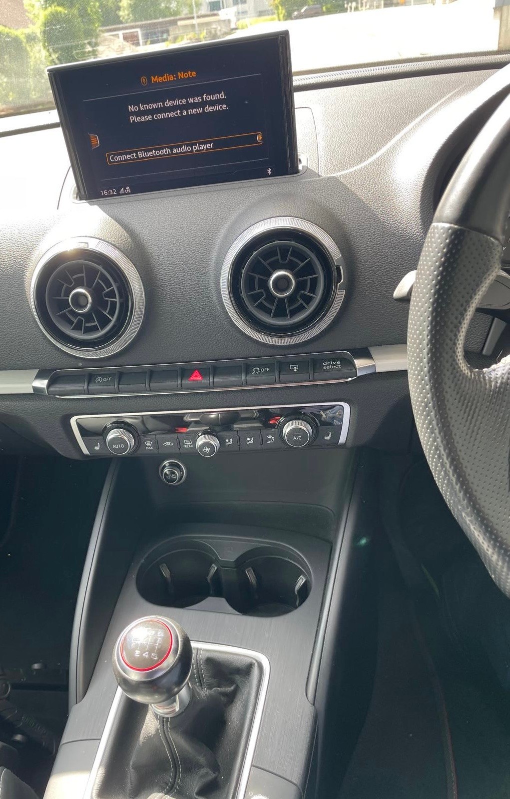 AUDI S3 2.0 TFSI quattro-image-5