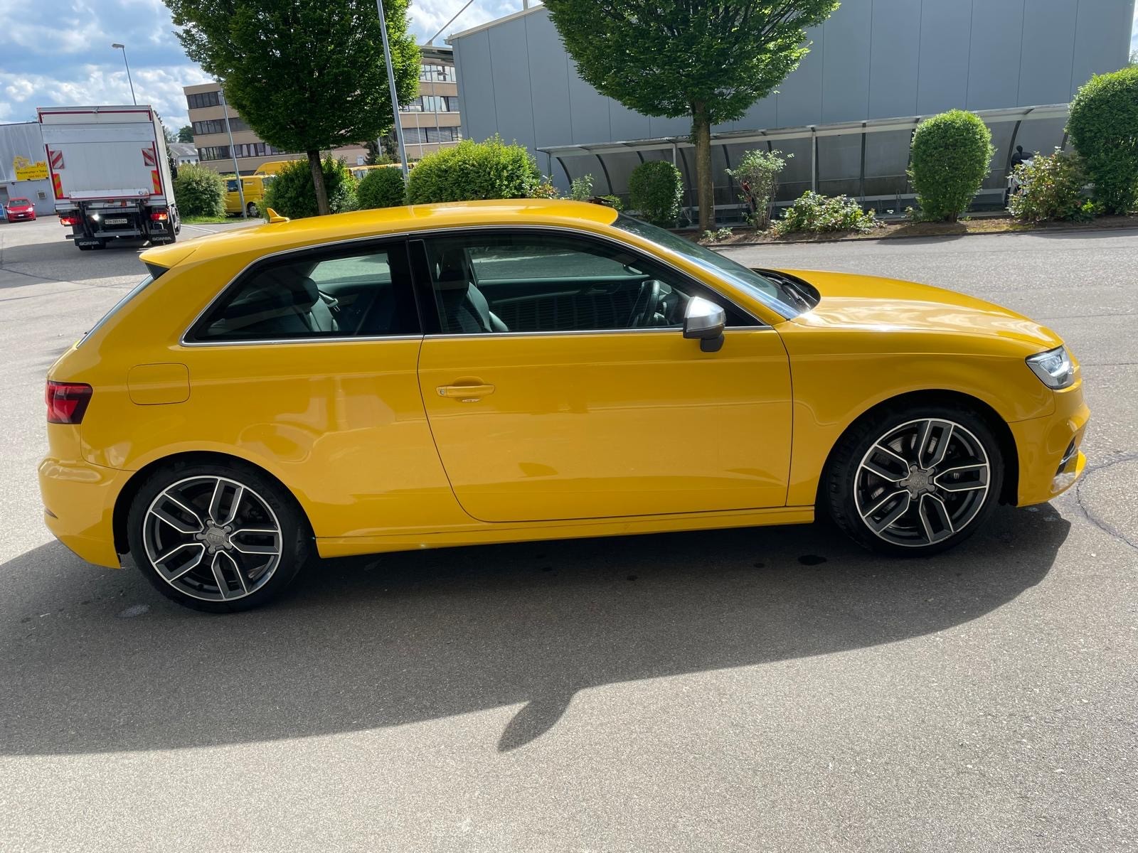 AUDI S3 2.0 TFSI quattro-image-2