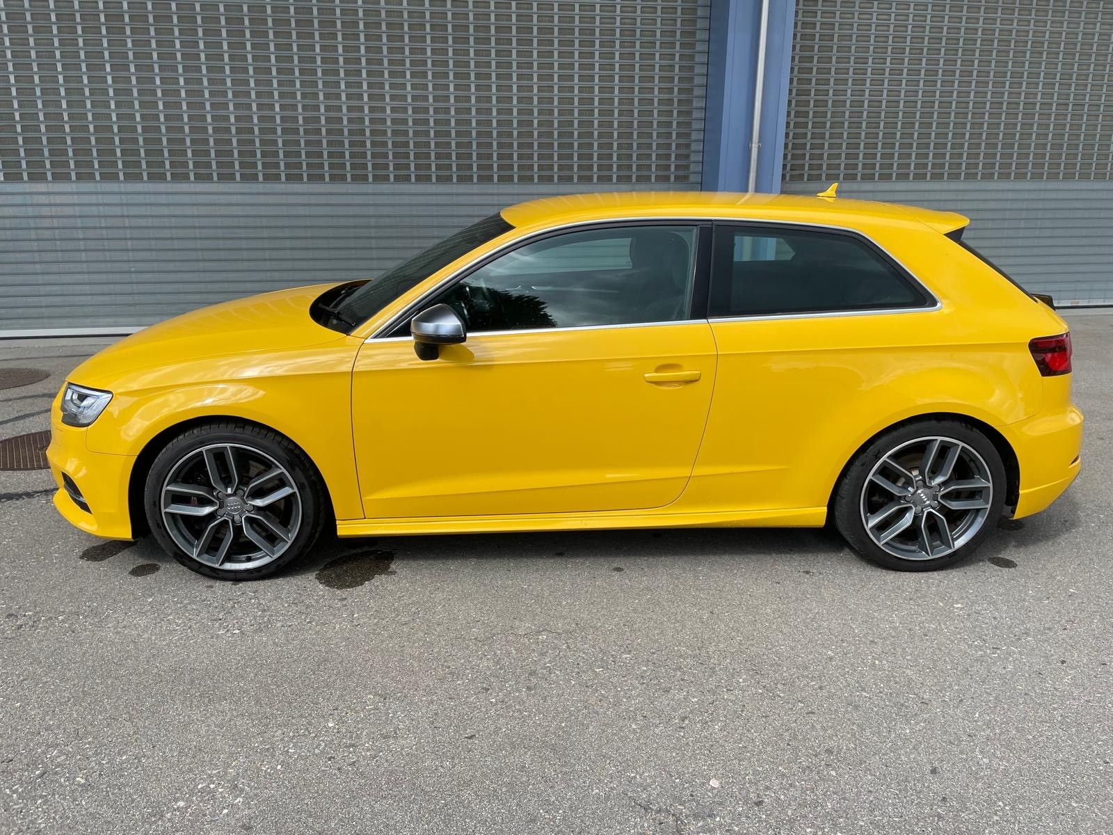 AUDI S3 2.0 TFSI quattro-image-1