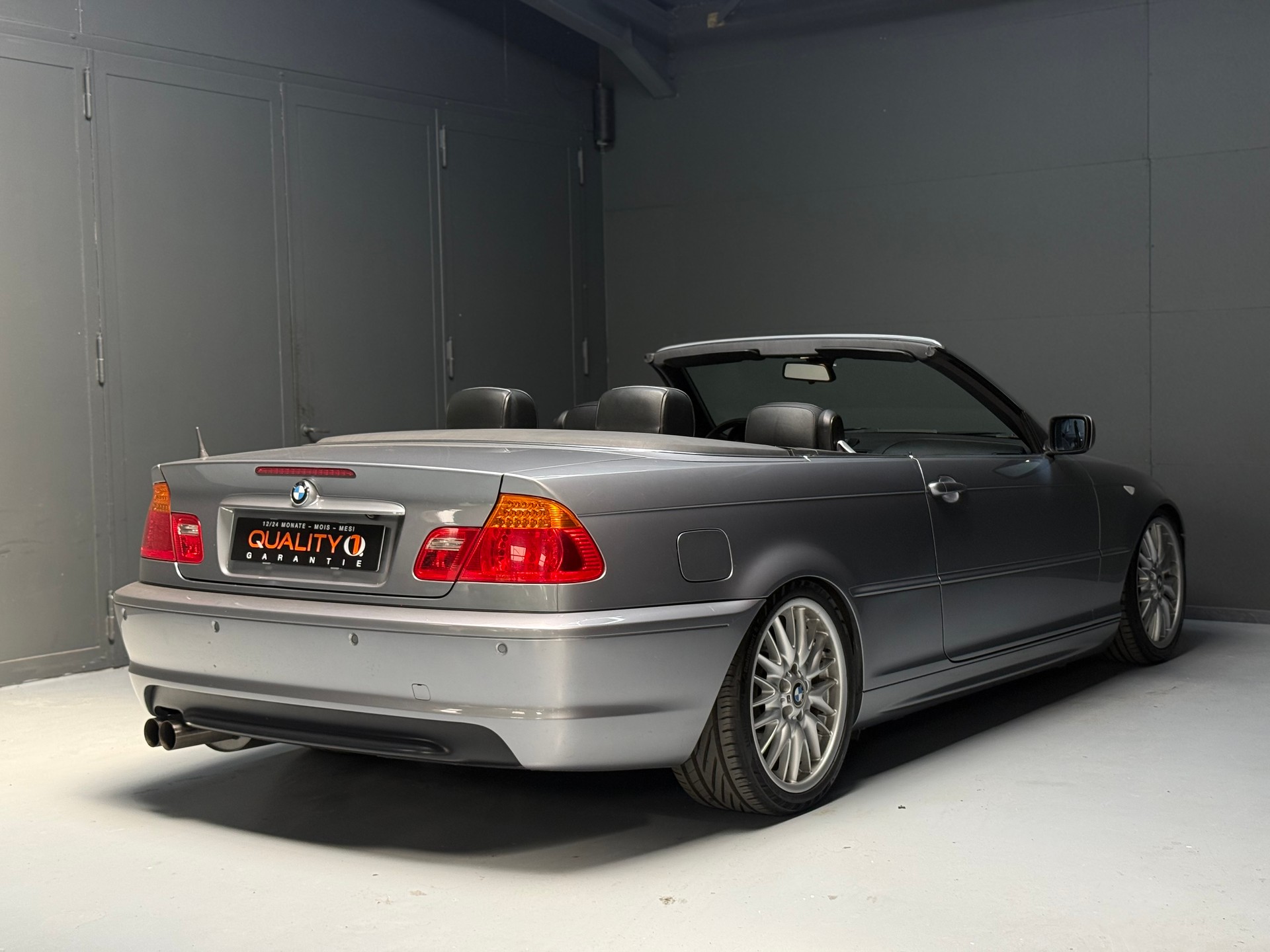 BMW 325Ci Cabriolet-image-5