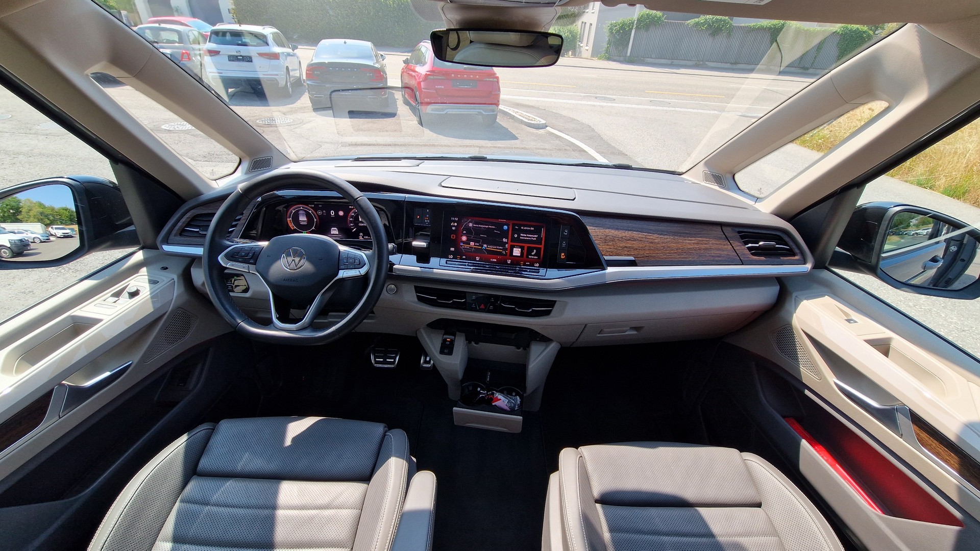 VW Multivan 2.0 TDI Style Liberty DSG Lang-image-7