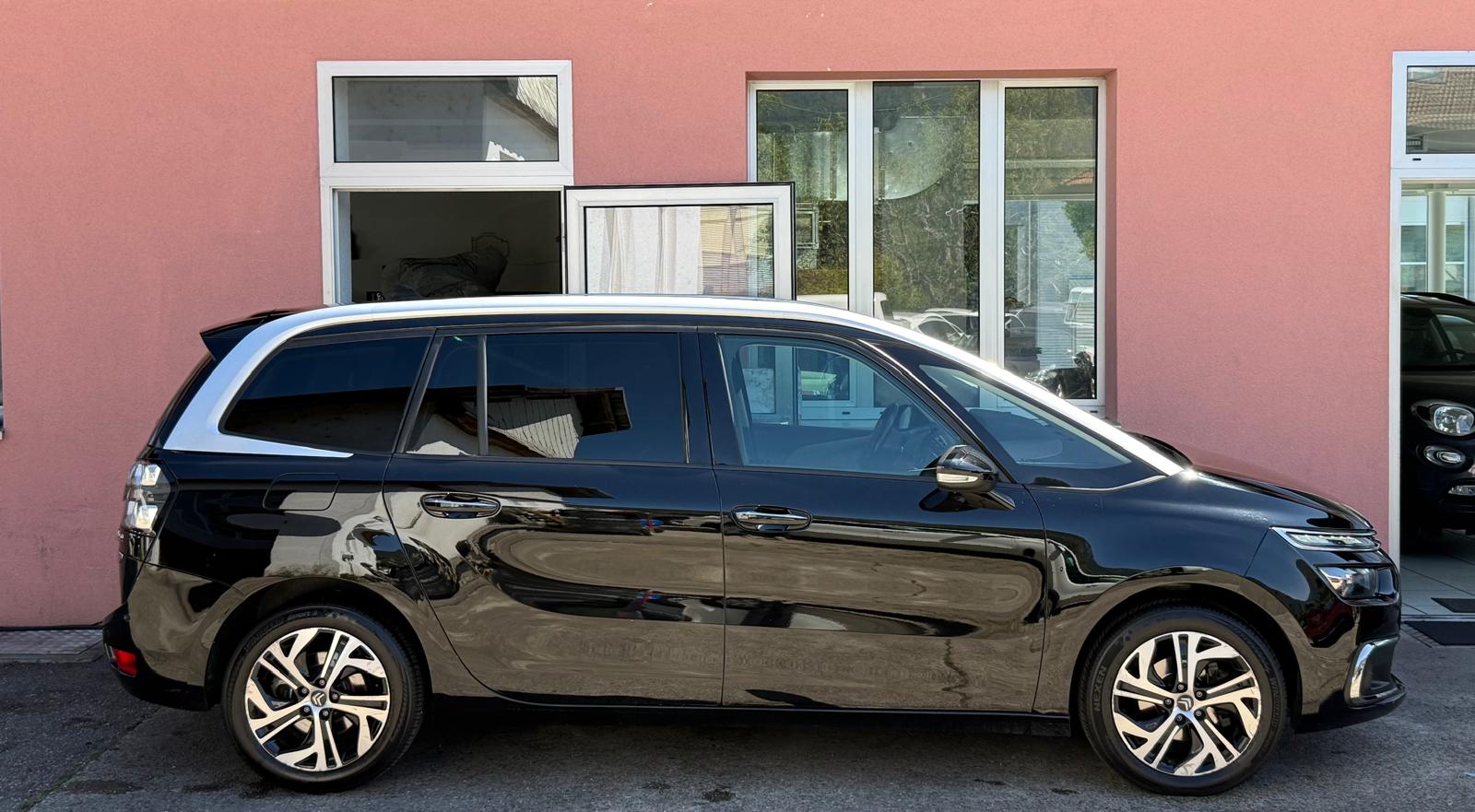 CITROEN Grand C4 Picasso 1.2 Pure Tech Exclusive / MFK 08.2026-image-2