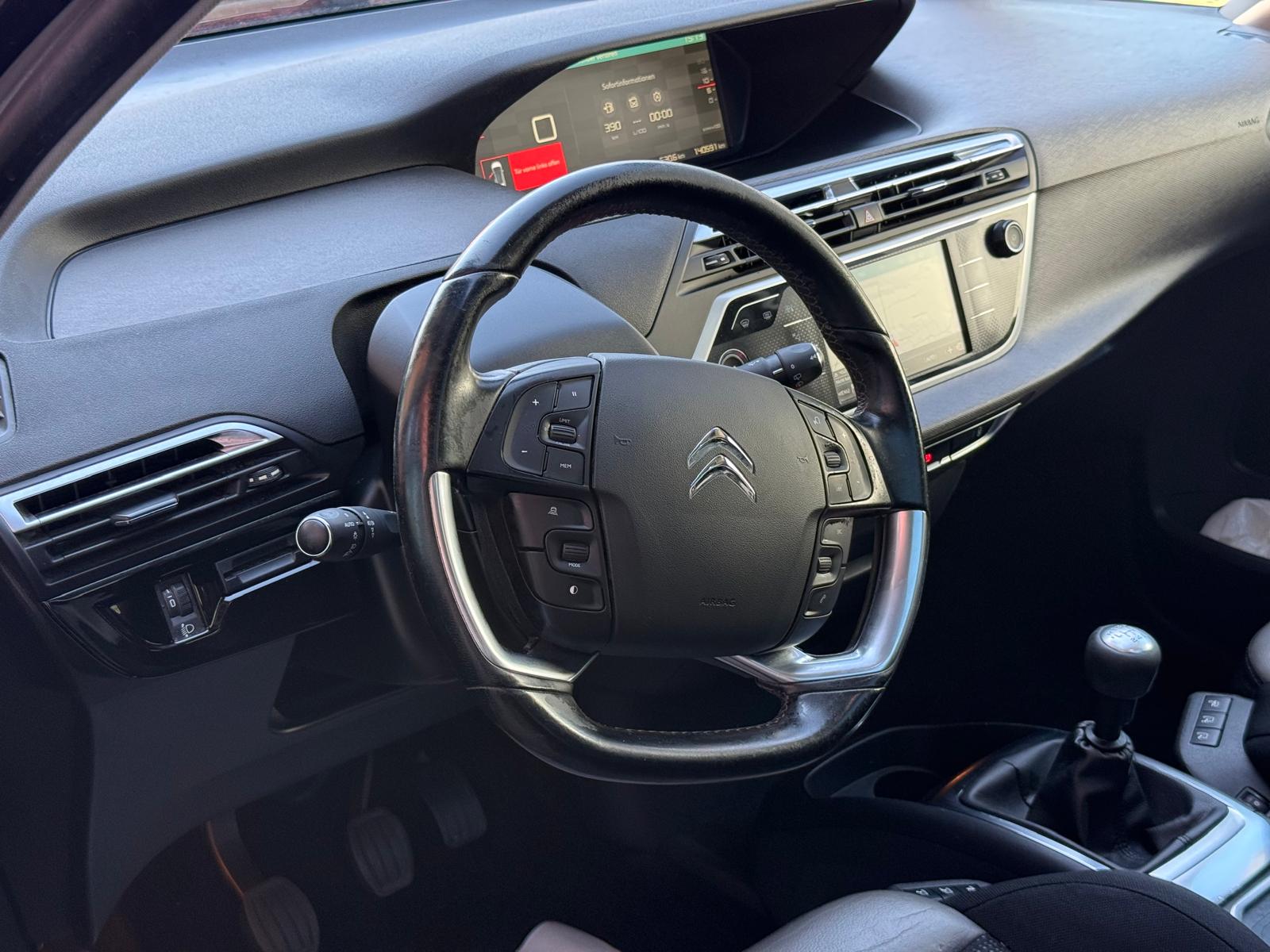 CITROEN Grand C4 Picasso 1.2 Pure Tech Exclusive / MFK 08.2026-image-10