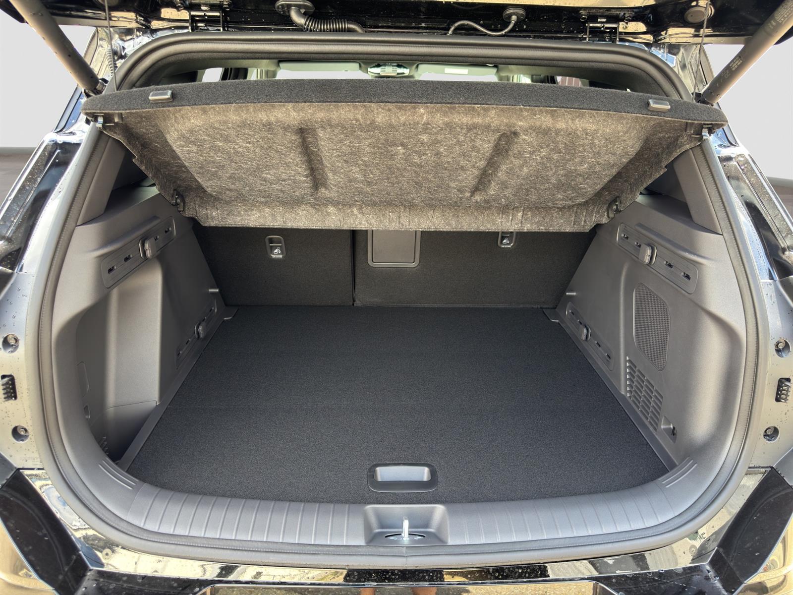 KIA Seltos 1.6 T-GDi X-Line-image-4