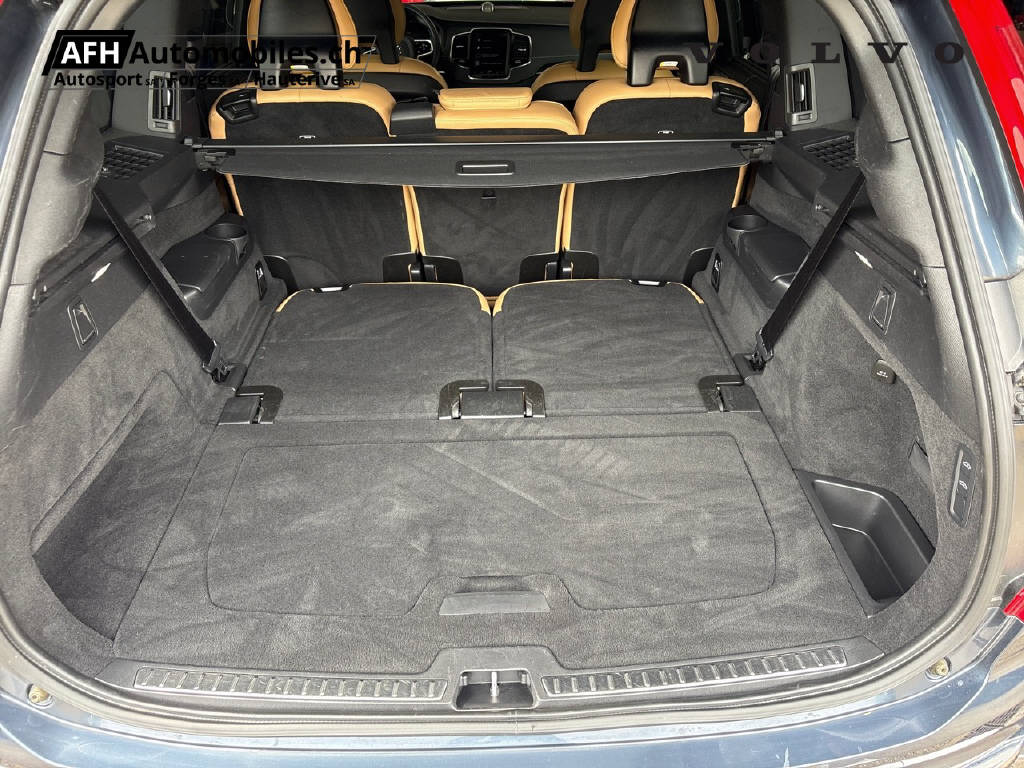 VOLVO XC90 T8 eAWD Inscription-image-17