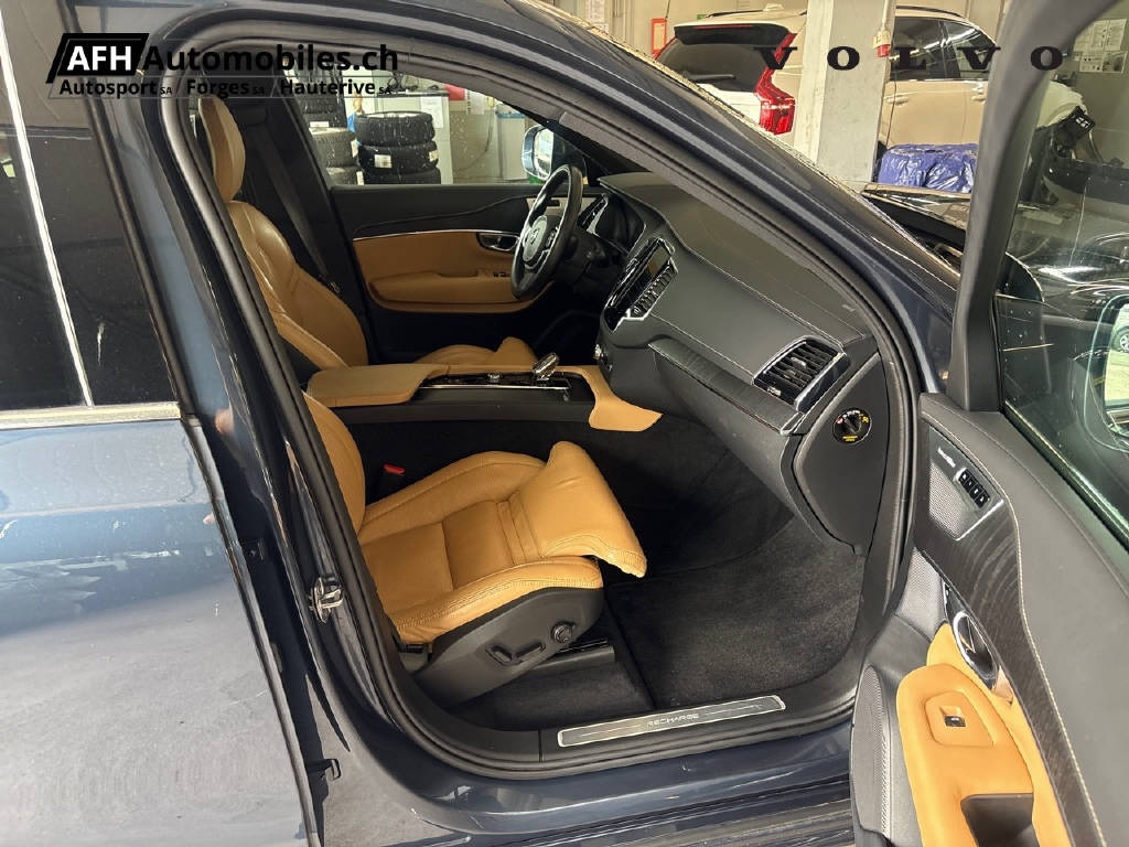 VOLVO XC90 T8 eAWD Inscription-image-9