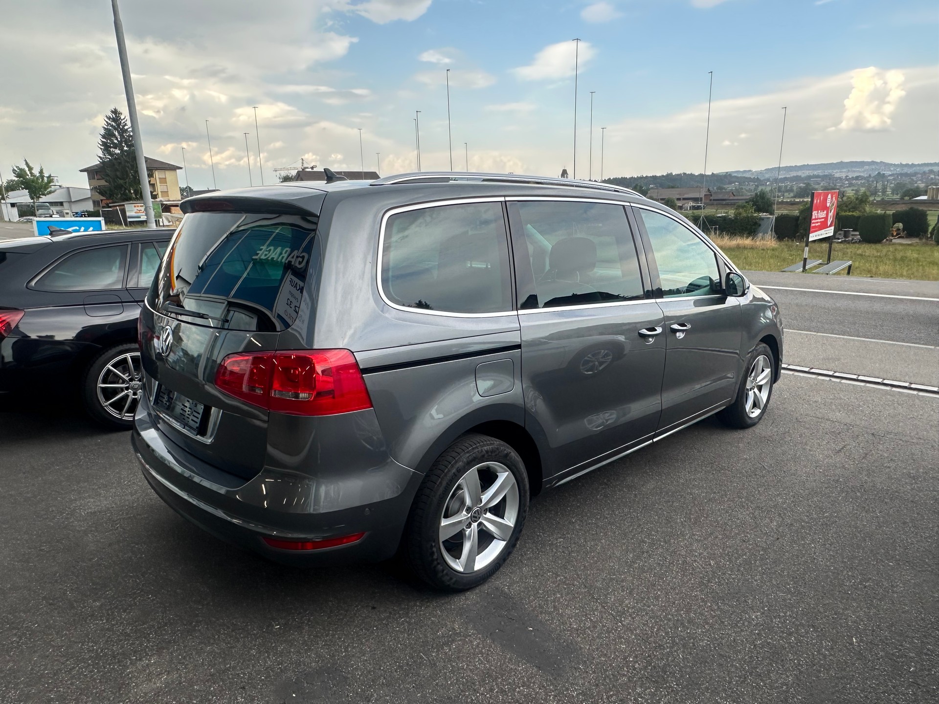 VW Sharan 2.0 TDI BMT Highline 4Motion-image-4