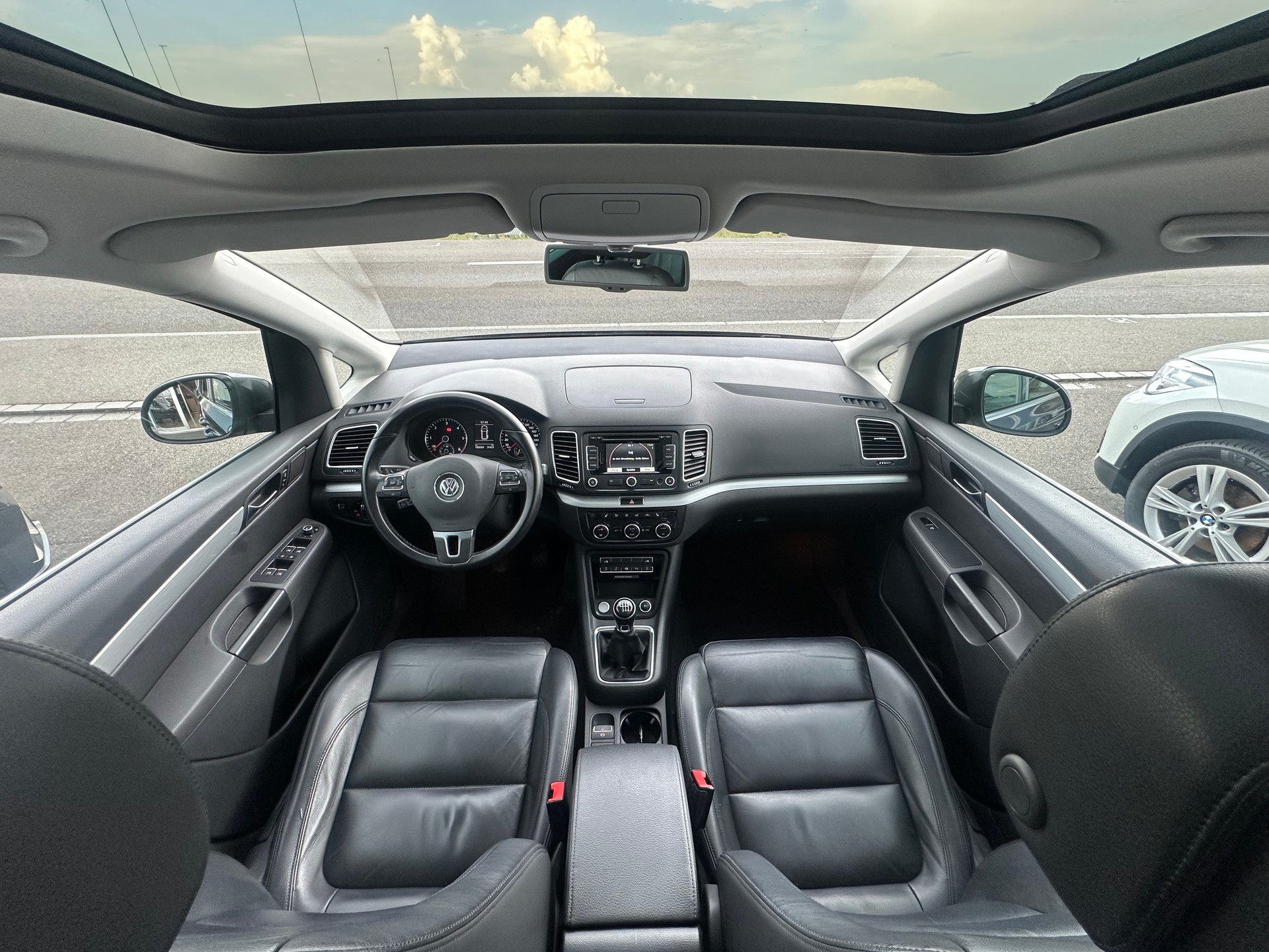 VW Sharan 2.0 TDI BMT Highline 4Motion-image-8