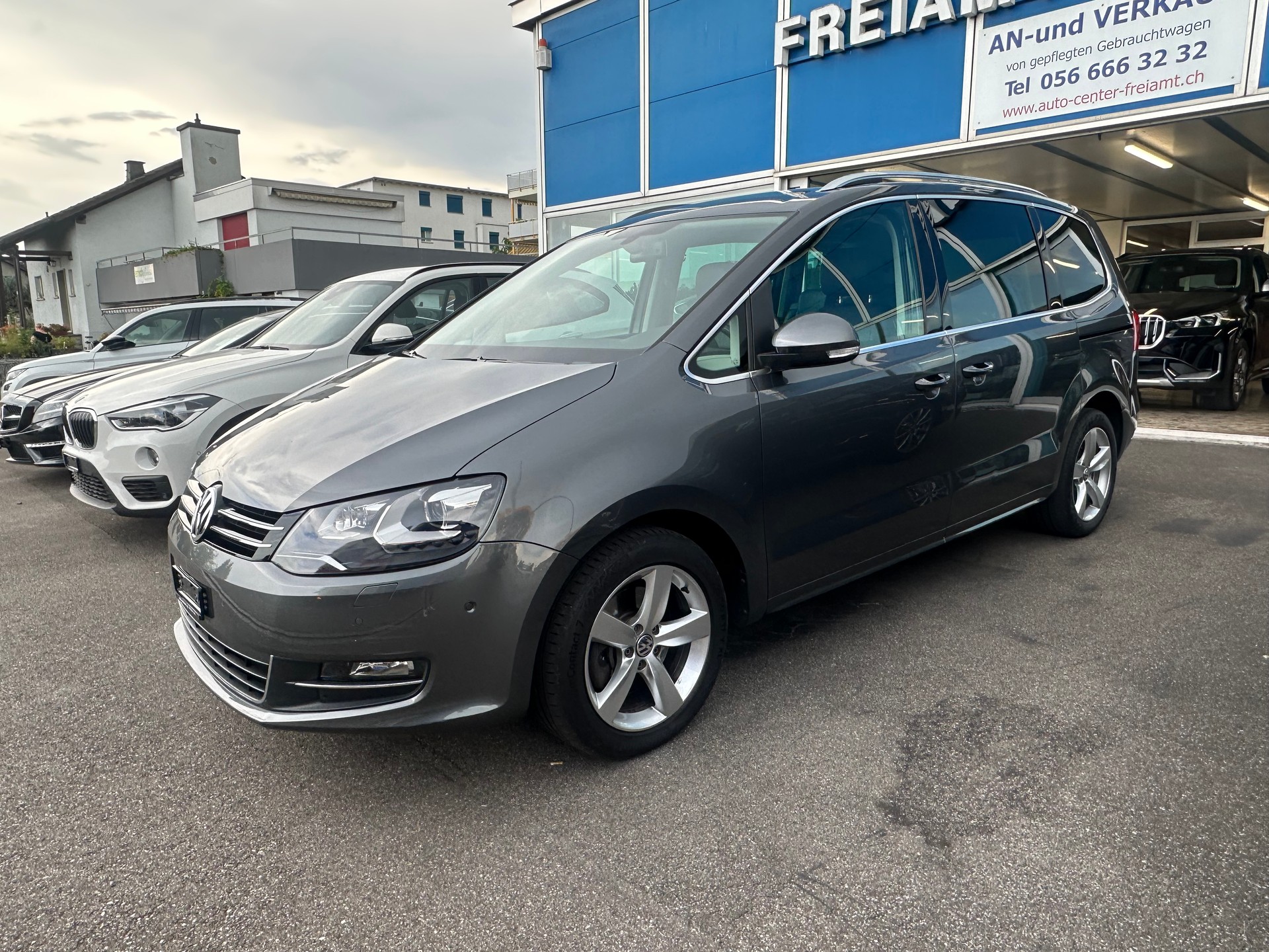 VW Sharan 2.0 TDI BMT Highline 4Motion-image-1