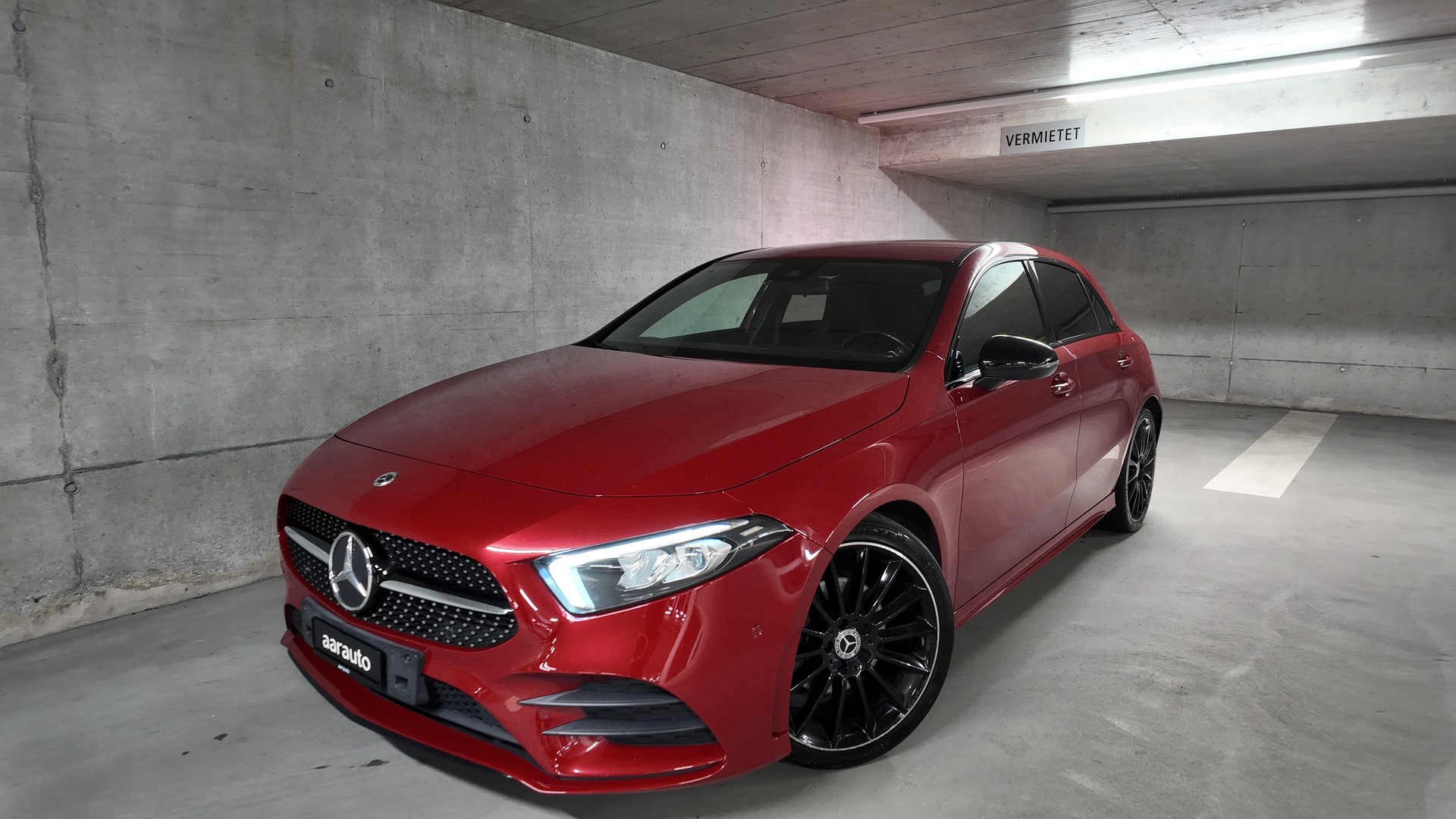 MERCEDES-BENZ A 200 AMG Line 7G-DCT