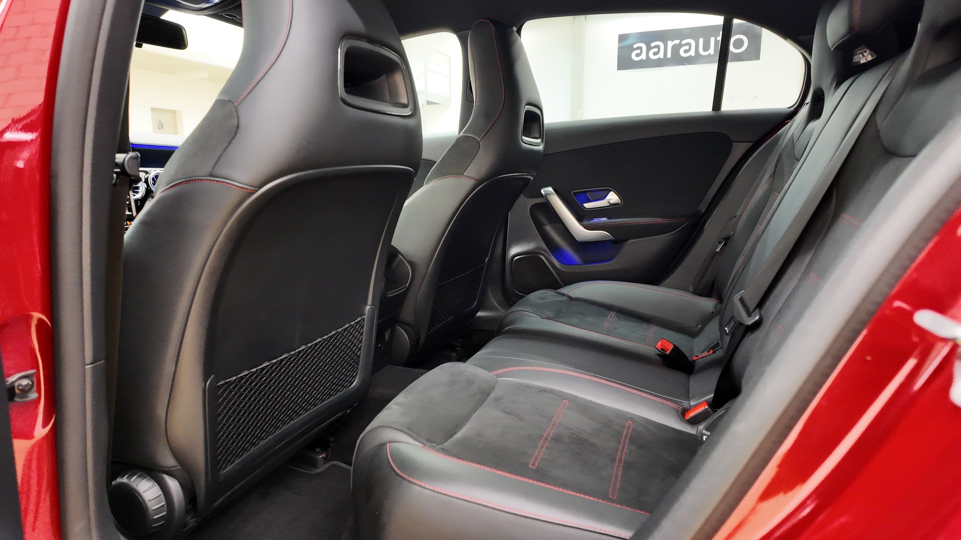 MERCEDES-BENZ A 200 AMG Line 7G-DCT-image-17