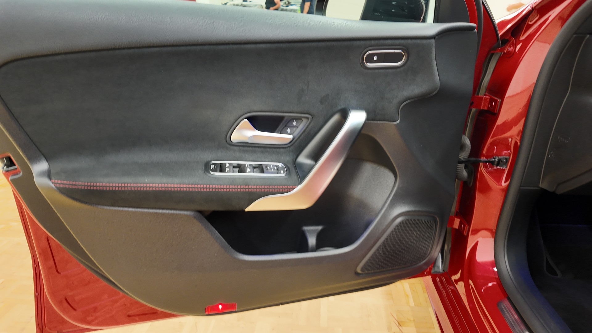 MERCEDES-BENZ A 200 AMG Line 7G-DCT-image-13