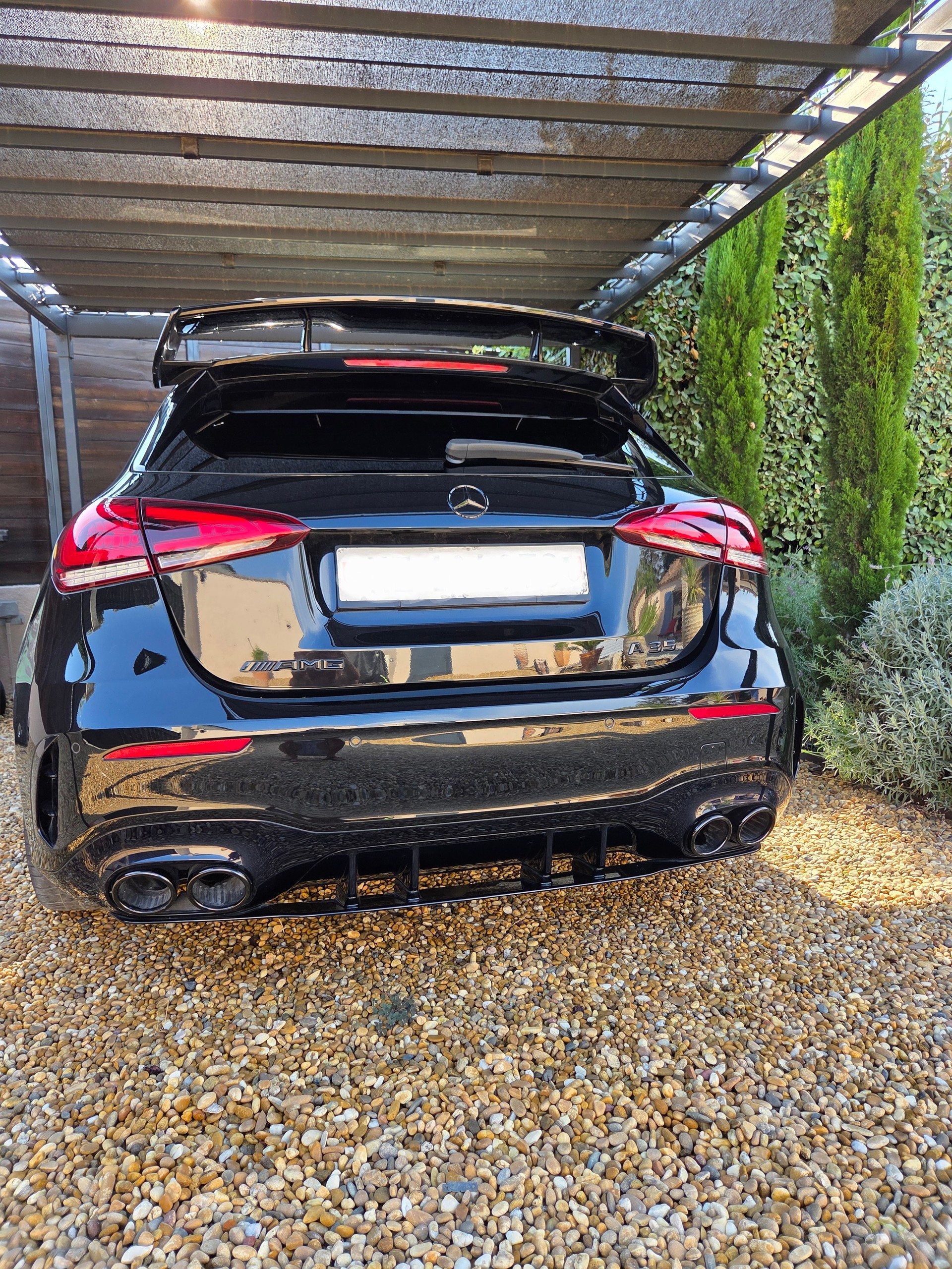 MERCEDES-BENZ A 35 AMG 4matic-image-3