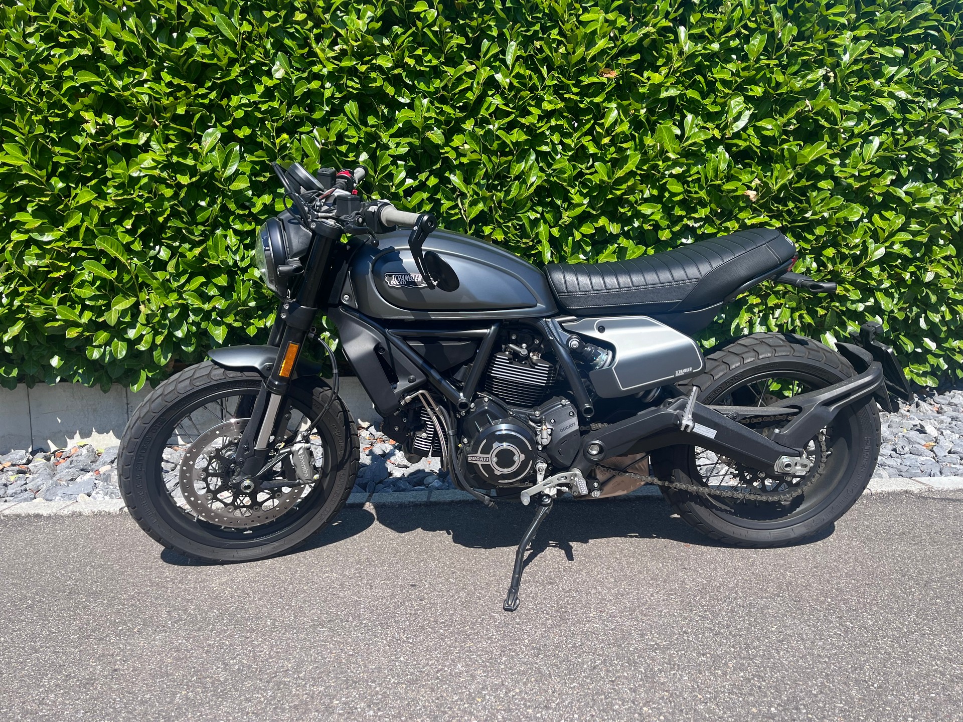 DUCATI Scrambler 803 Nightshift-image-1