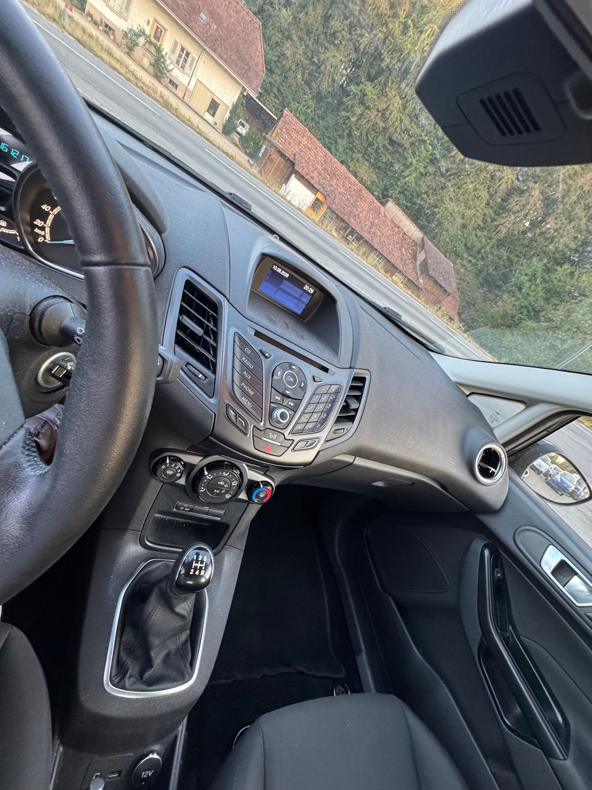 FORD Fiesta 1.0 SCTi Freetech-image-9