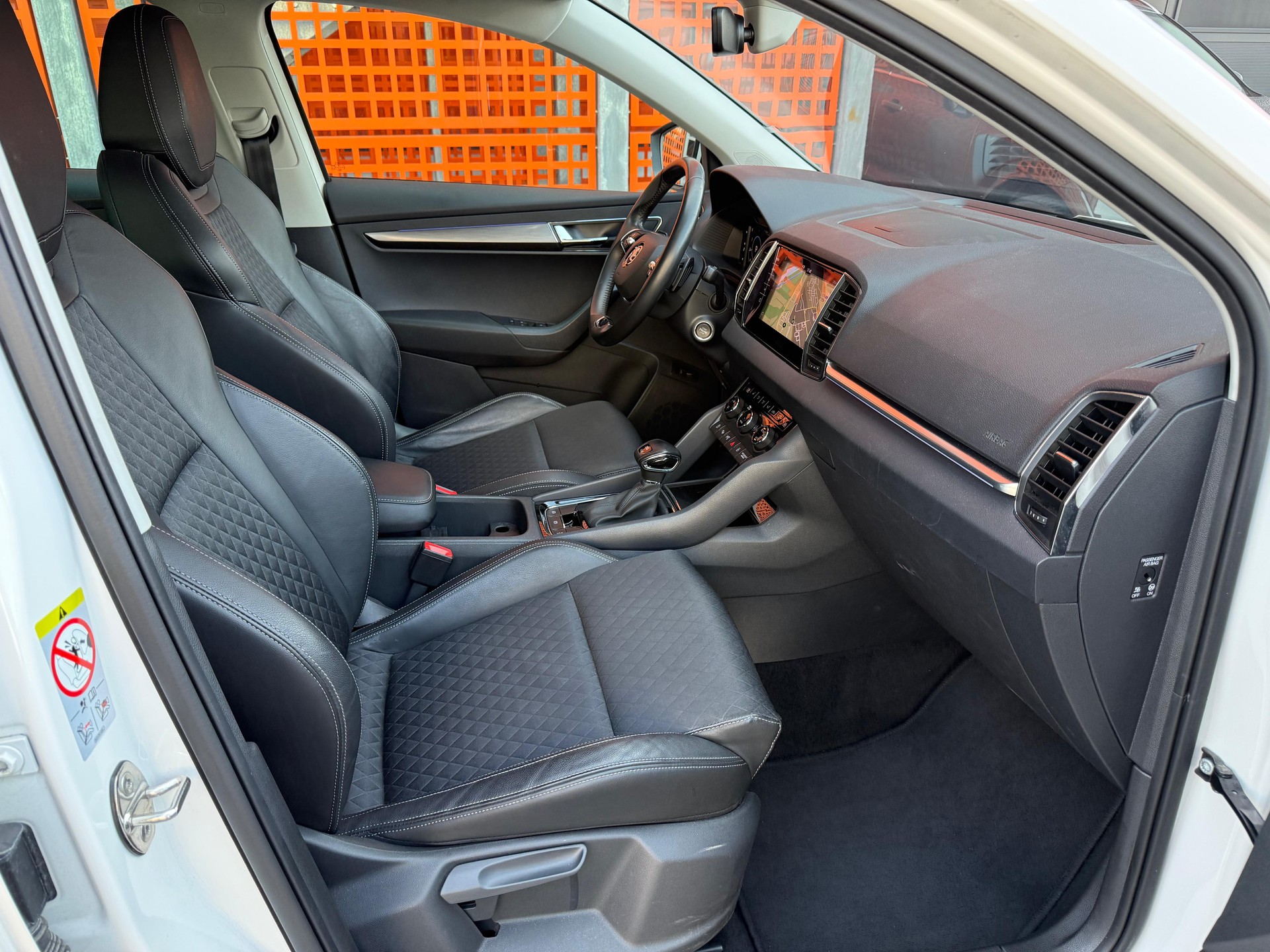 SKODA Karoq 2.0 TDI Style 4x4 DSG-image-19