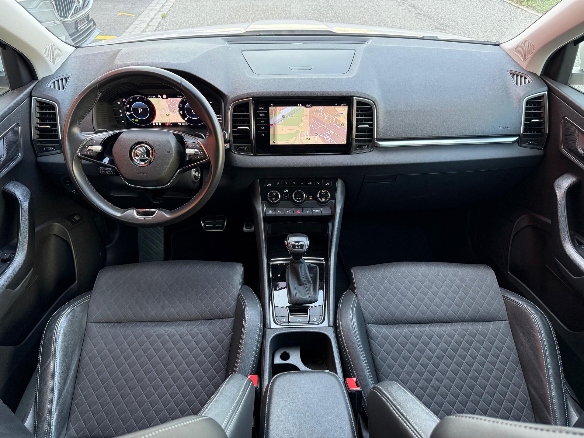 SKODA Karoq 2.0 TDI Style 4x4 DSG-image-21