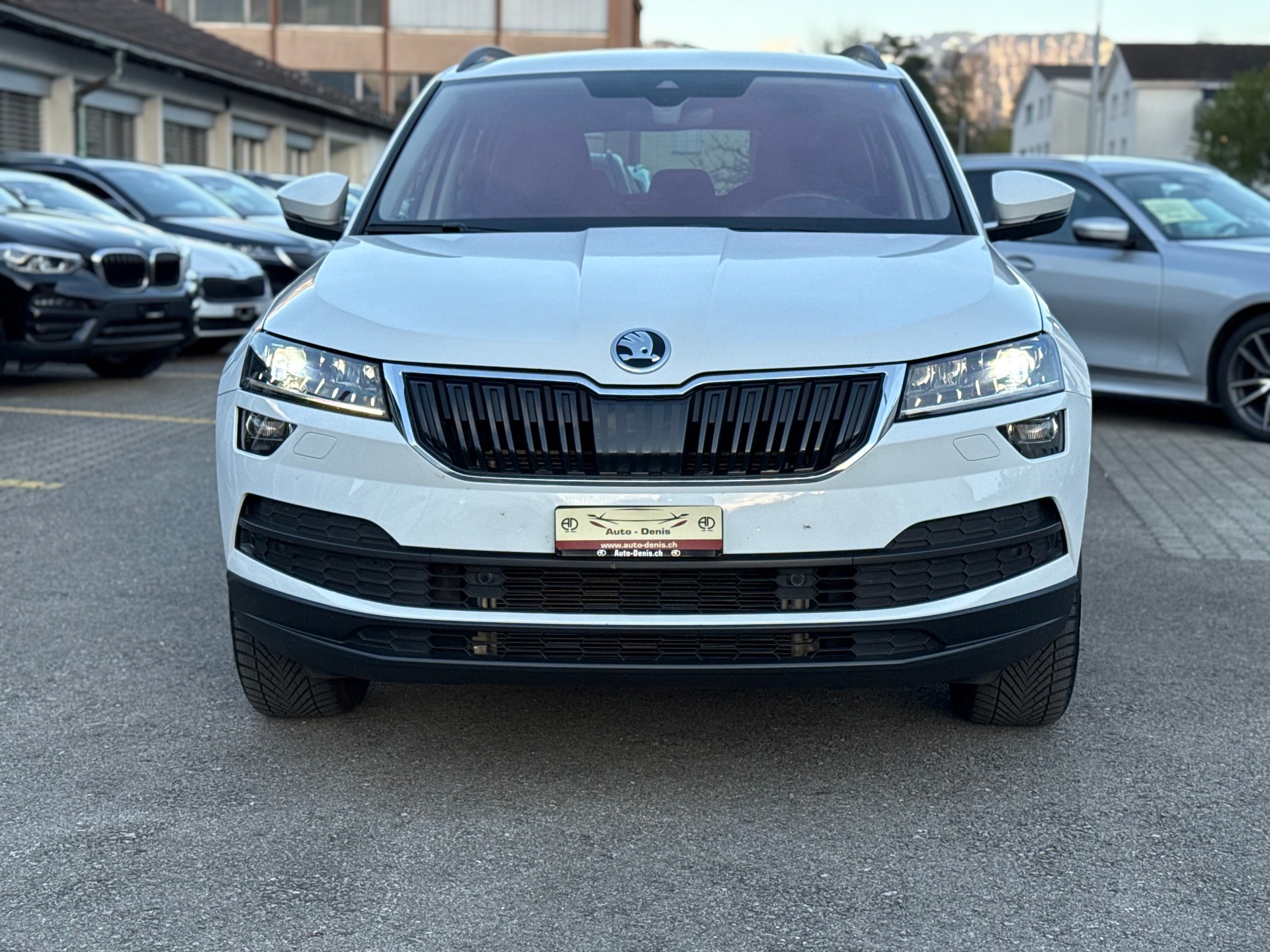 SKODA Karoq 2.0 TDI Style 4x4 DSG-image-2