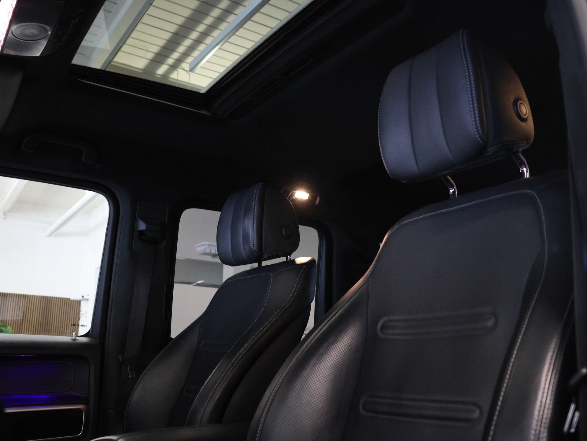 MERCEDES-BENZ G 500 AMG Line 9G-Tronic *360 Kamera* *Panoramadach* *Burmester*-image-15