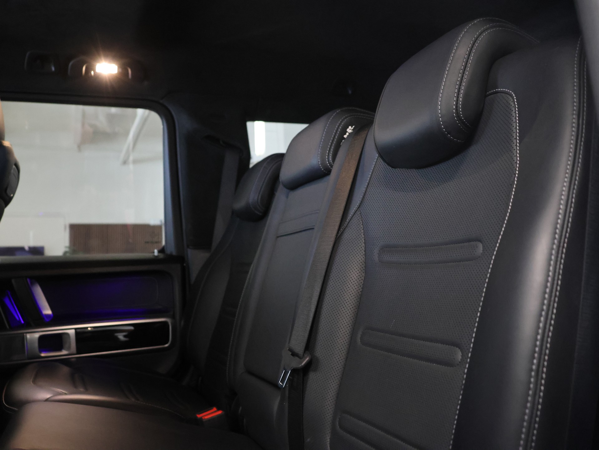 MERCEDES-BENZ G 500 AMG Line 9G-Tronic *360 Kamera* *Panoramadach* *Burmester*-image-33