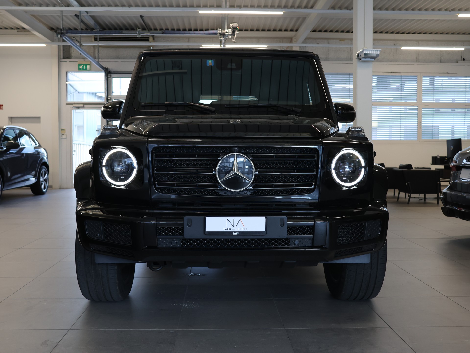 MERCEDES-BENZ G 500 AMG Line 9G-Tronic *360 Kamera* *Panoramadach* *Burmester*-image-2