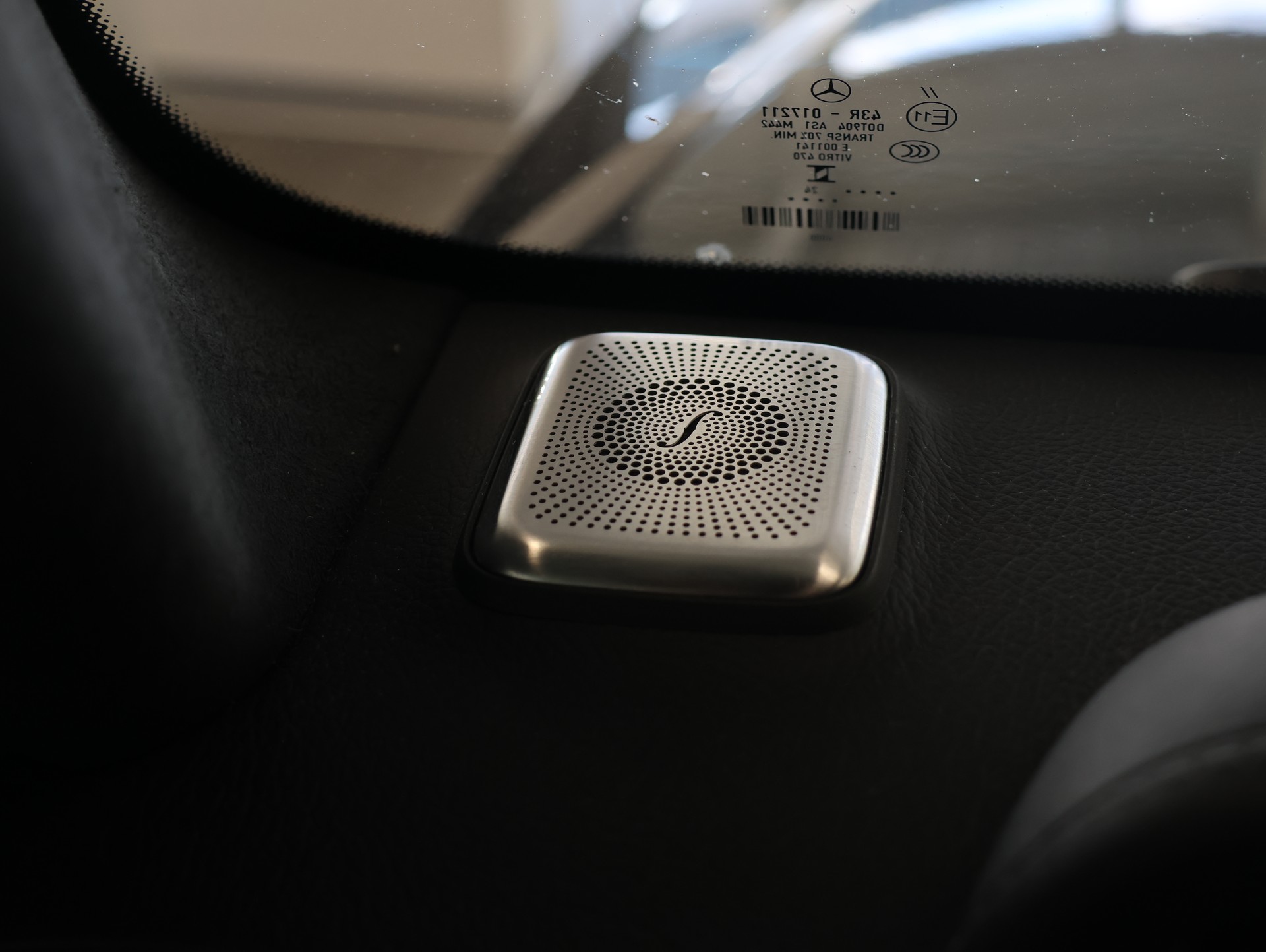 MERCEDES-BENZ G 500 AMG Line 9G-Tronic *360 Kamera* *Panoramadach* *Burmester*-image-32