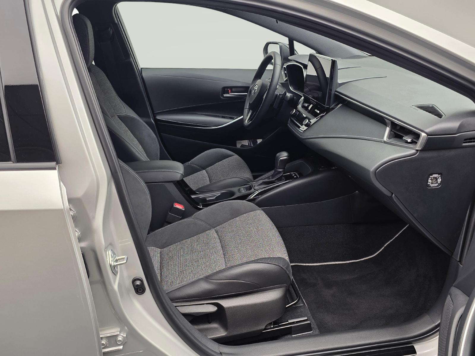 TOYOTA Corolla Touring Sports 2.0 HSD Trend-image-9