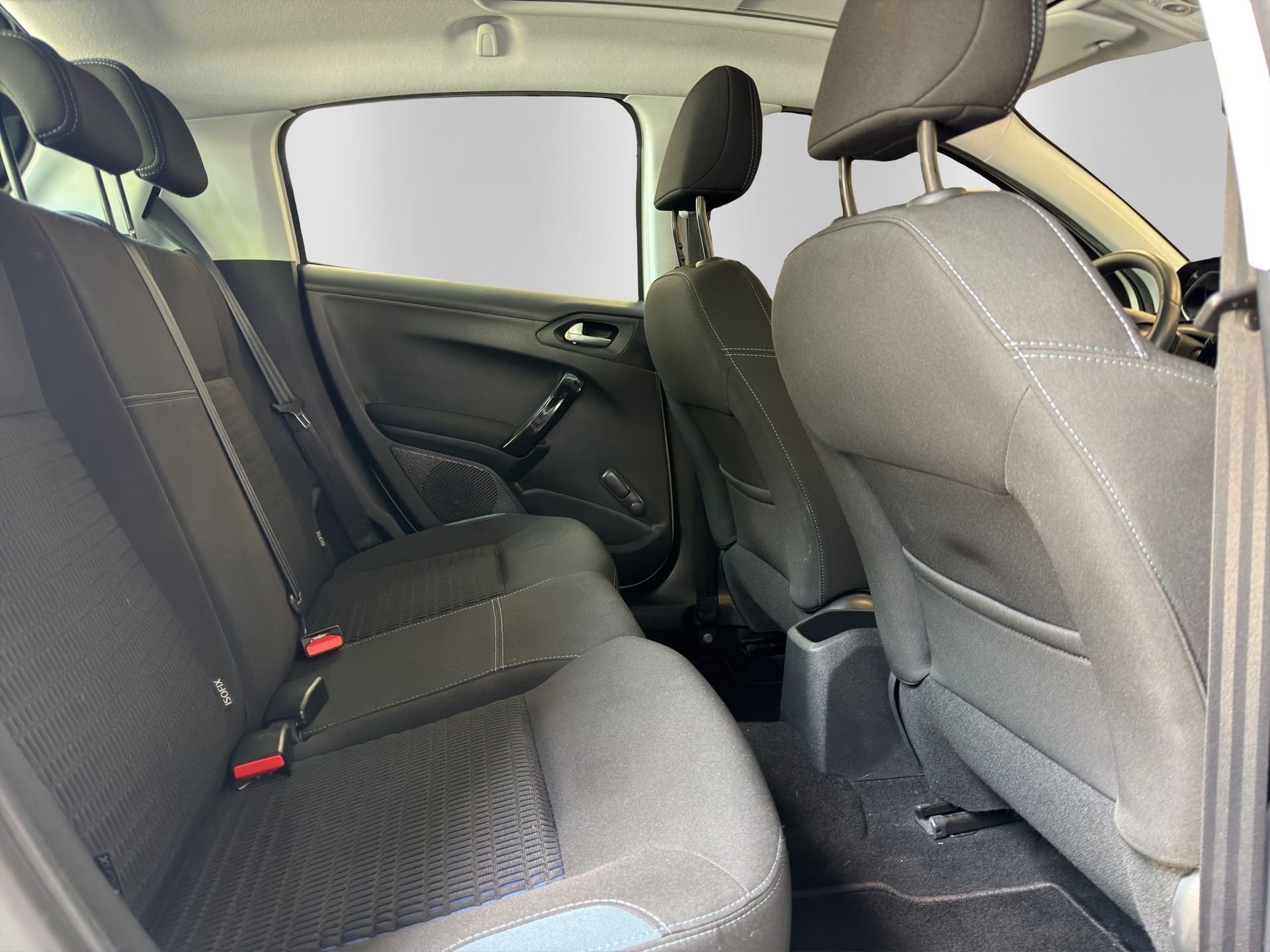 PEUGEOT 208 1.6 VTI Allure-image-14