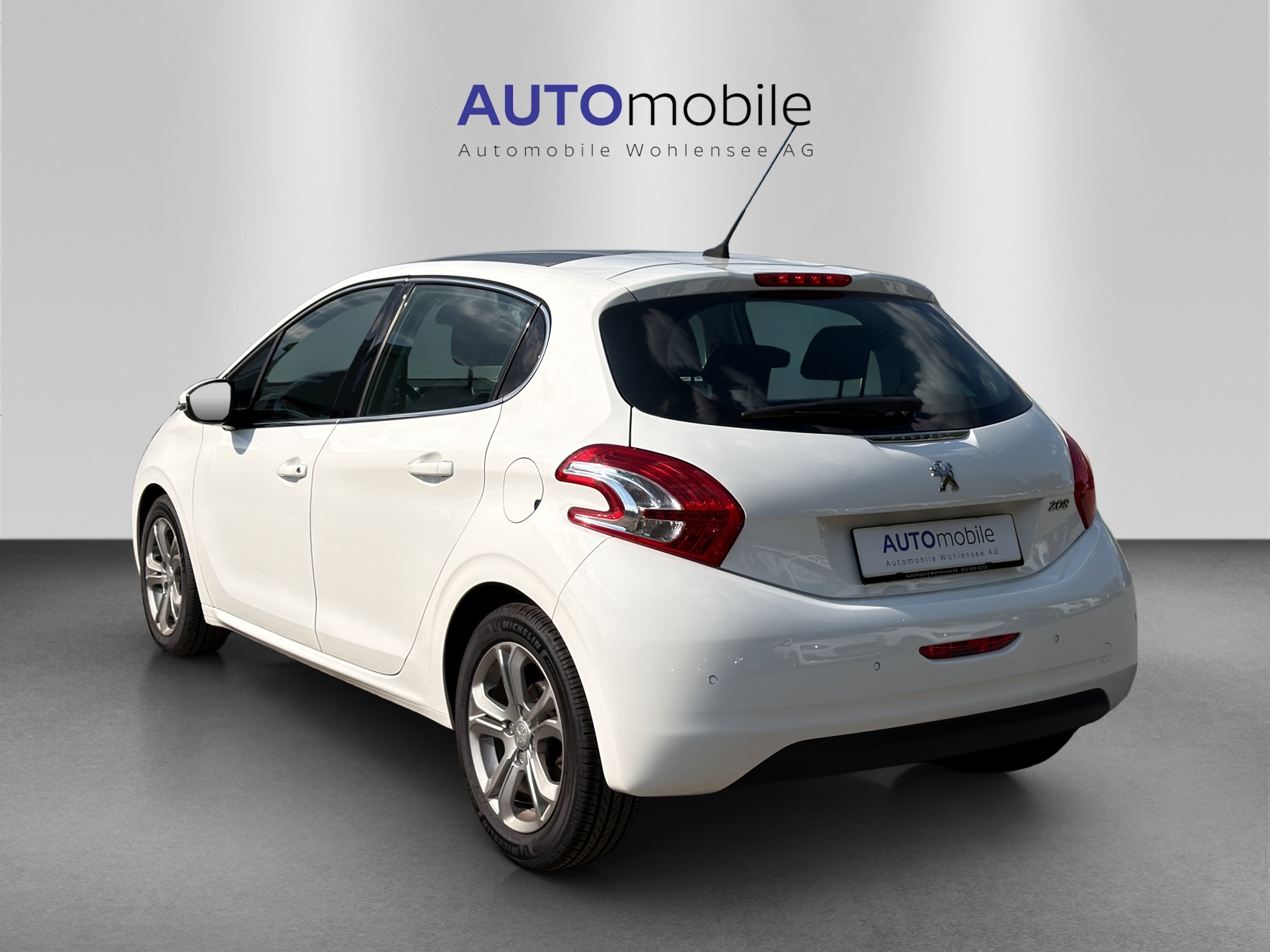 PEUGEOT 208 1.6 VTI Allure-image-4