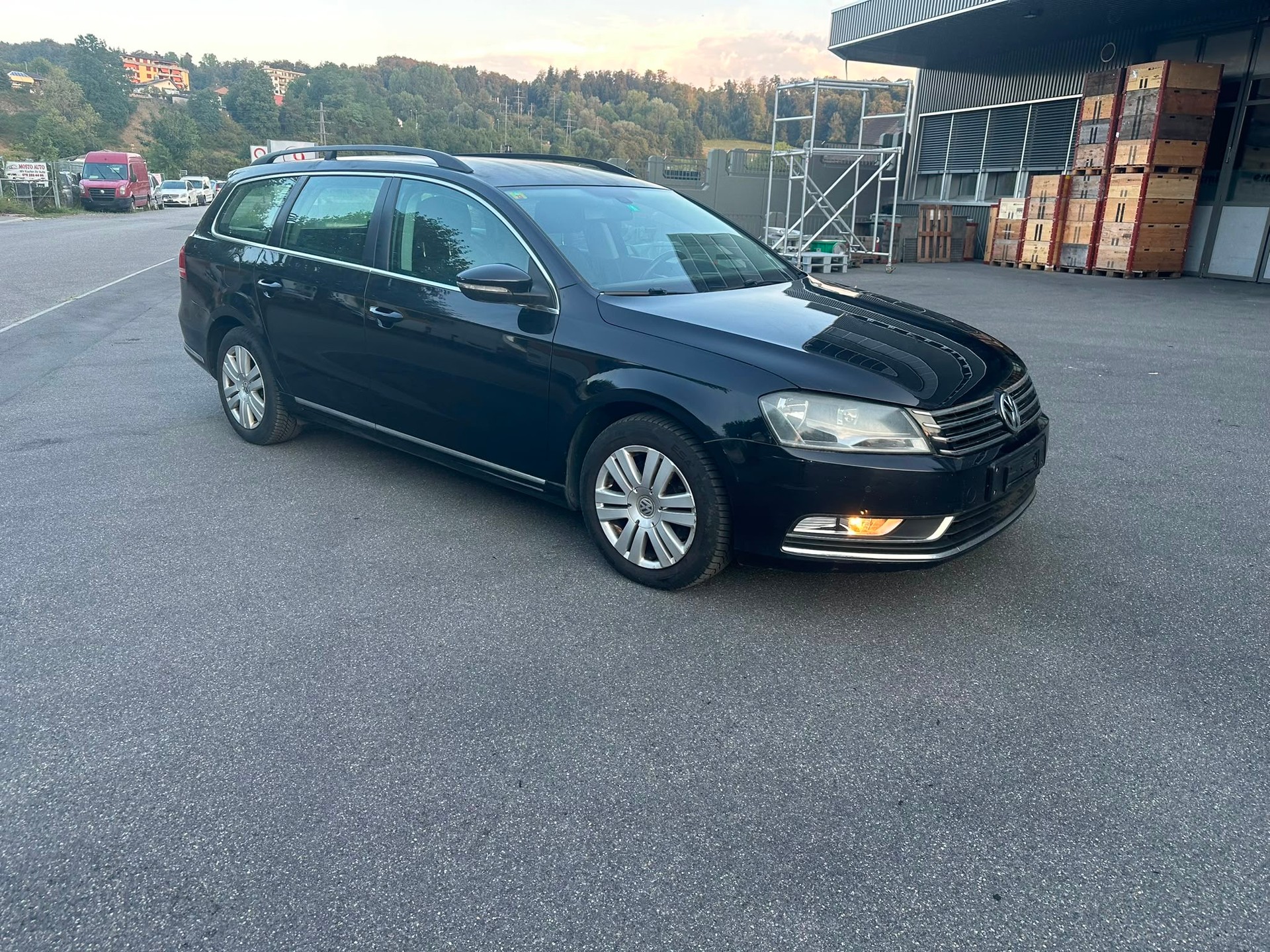 VW Passat Variant 2.0 TDI BMT Trendline-image-0