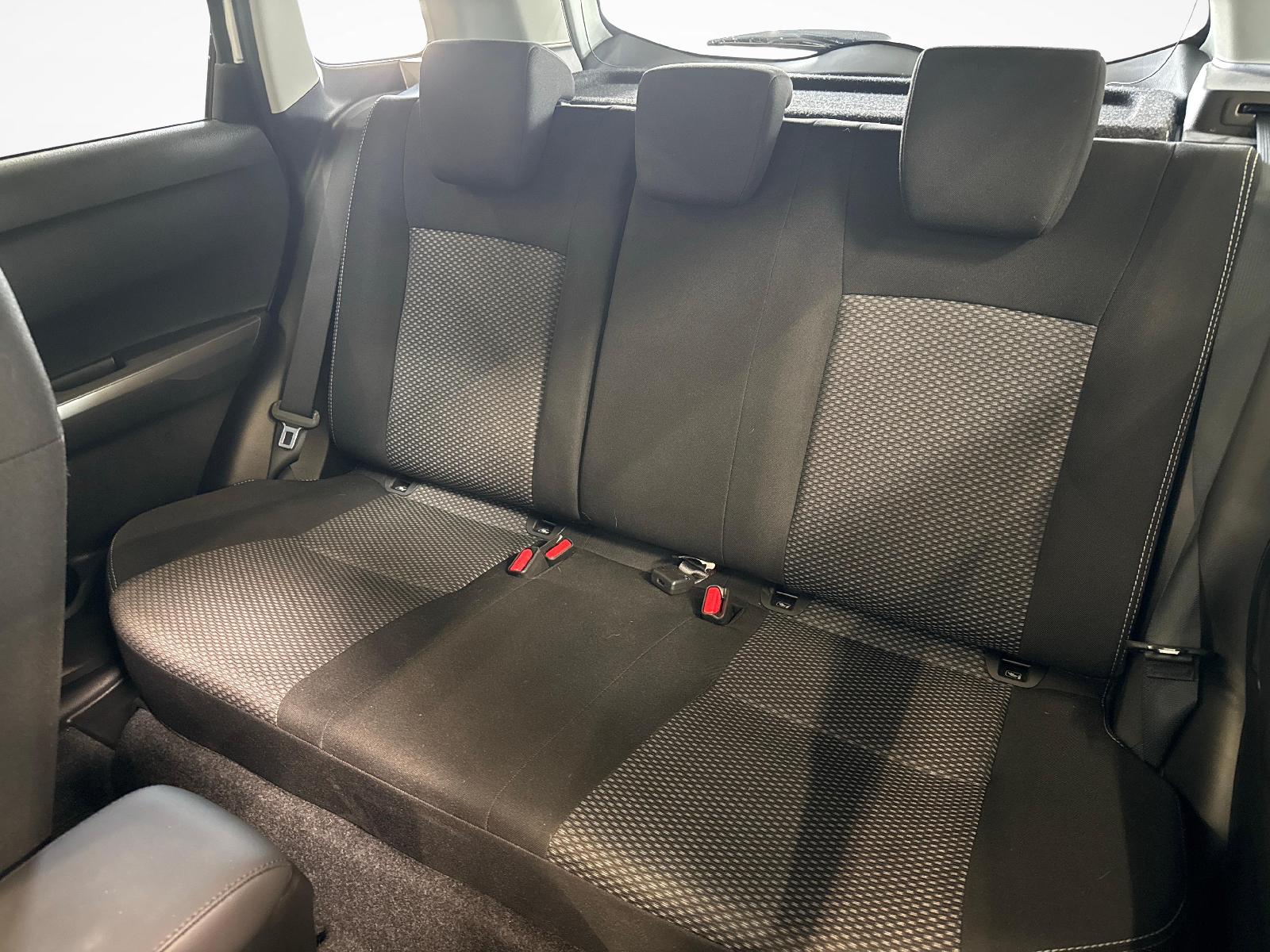 SUZUKI Vitara 1.4 T Compact+ Hybrid 4x4-image-15