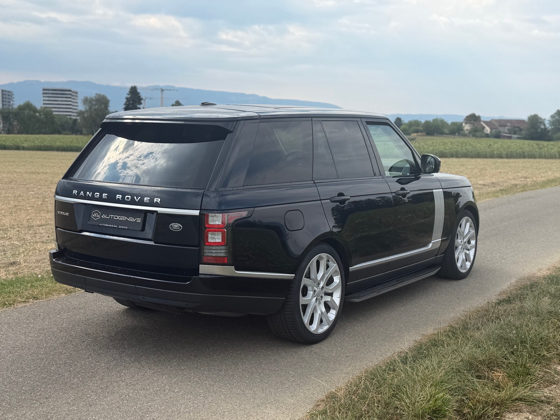 LAND ROVER Range Rover 3.0 TDV6 Autobiography Automatic-image-7
