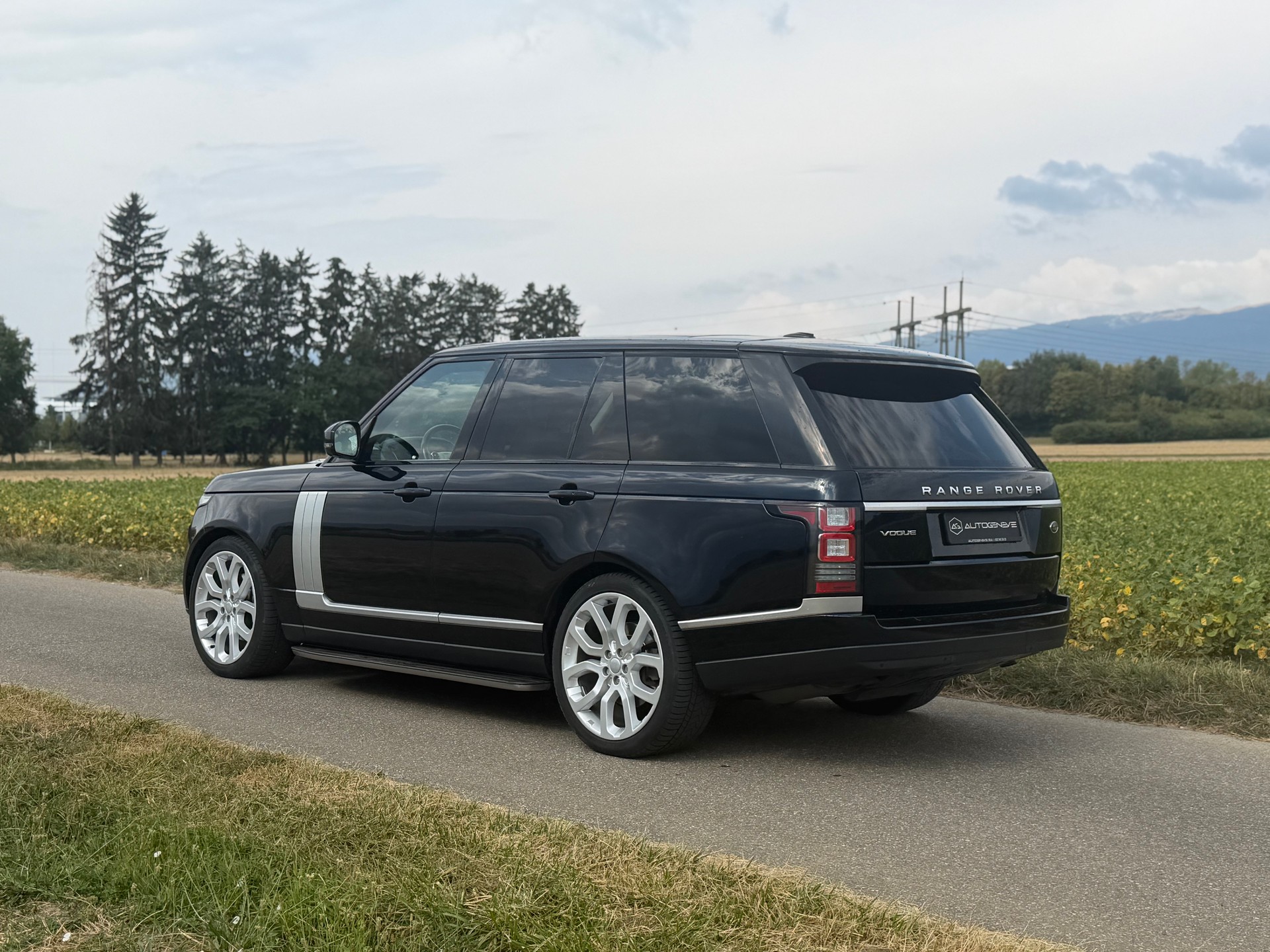 LAND ROVER Range Rover 3.0 TDV6 Autobiography Automatic-image-4