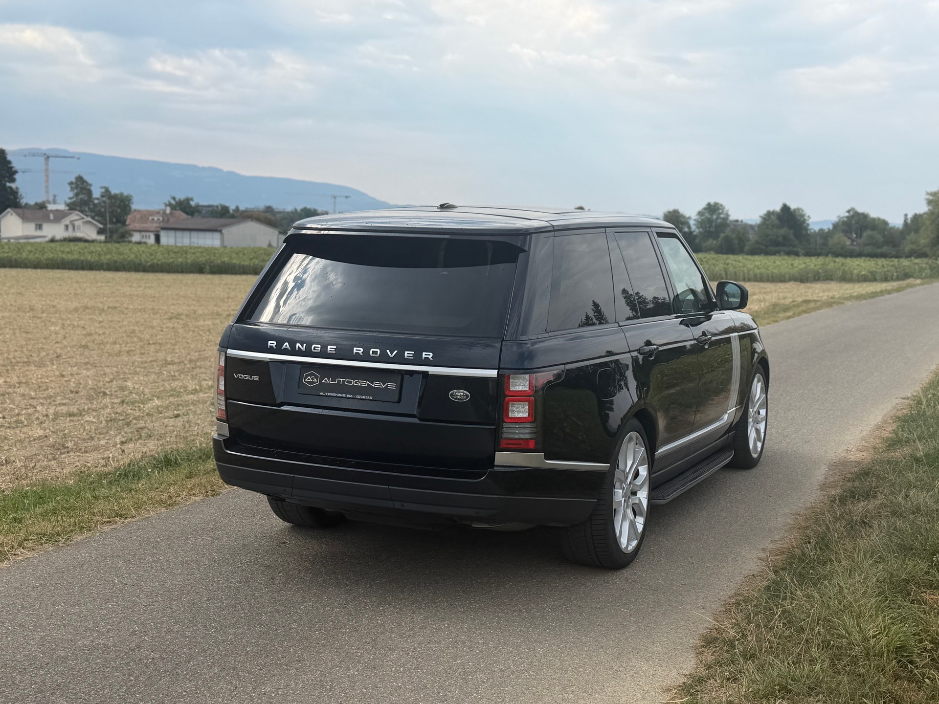 LAND ROVER Range Rover 3.0 TDV6 Autobiography Automatic-image-6