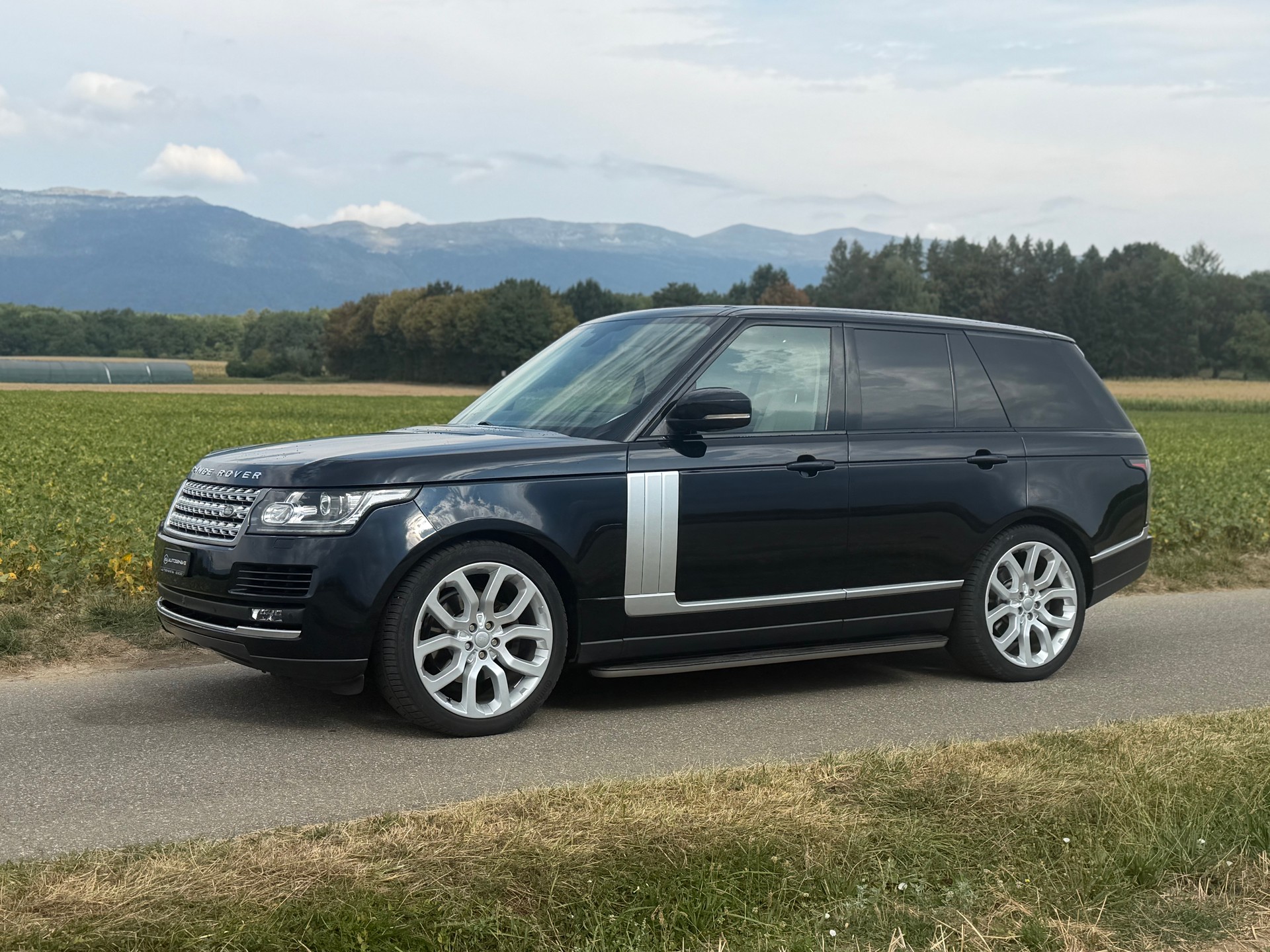 LAND ROVER Range Rover 3.0 TDV6 Autobiography Automatic-image-2