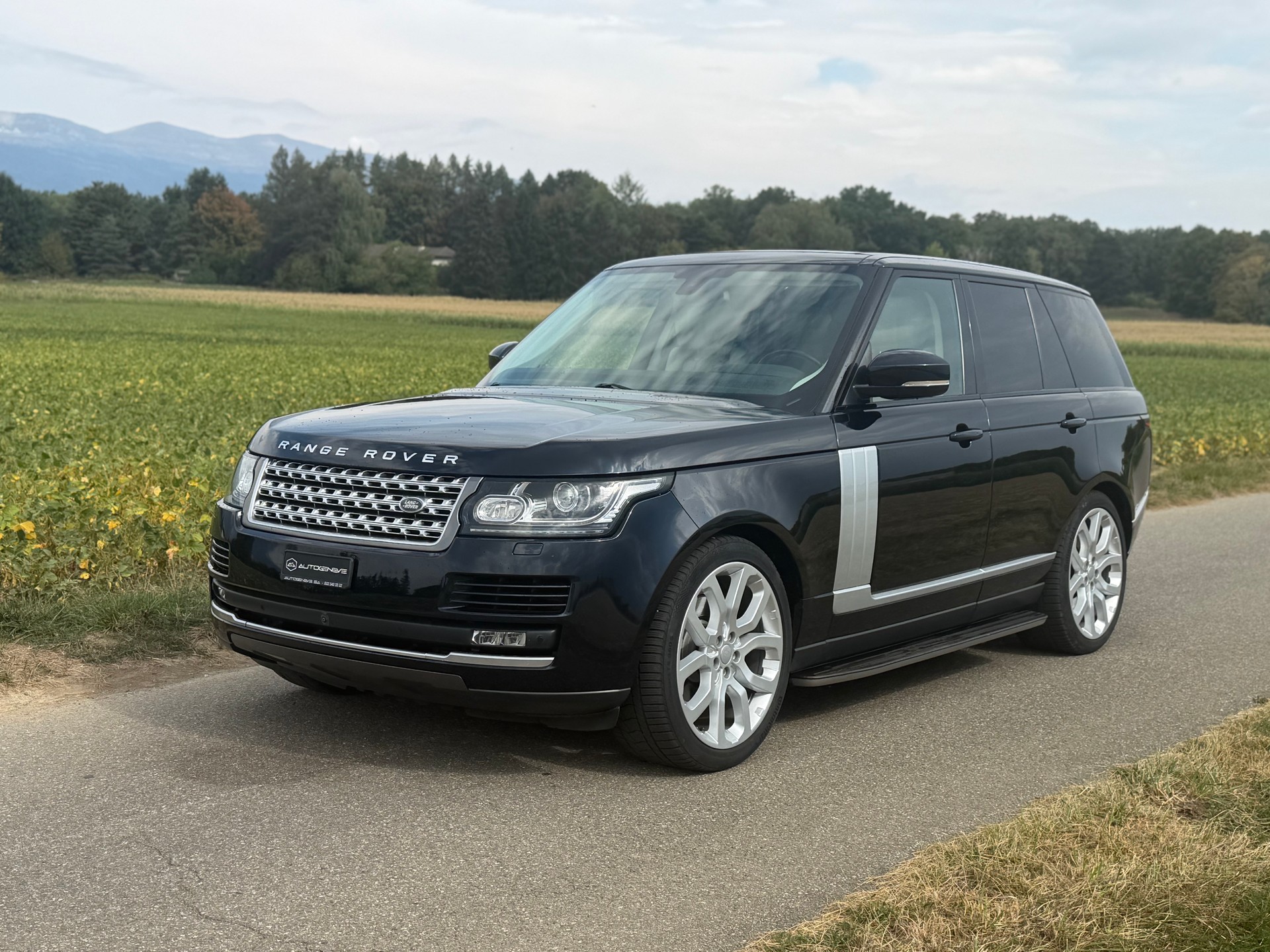 LAND ROVER Range Rover 3.0 TDV6 Autobiography Automatic-image-1