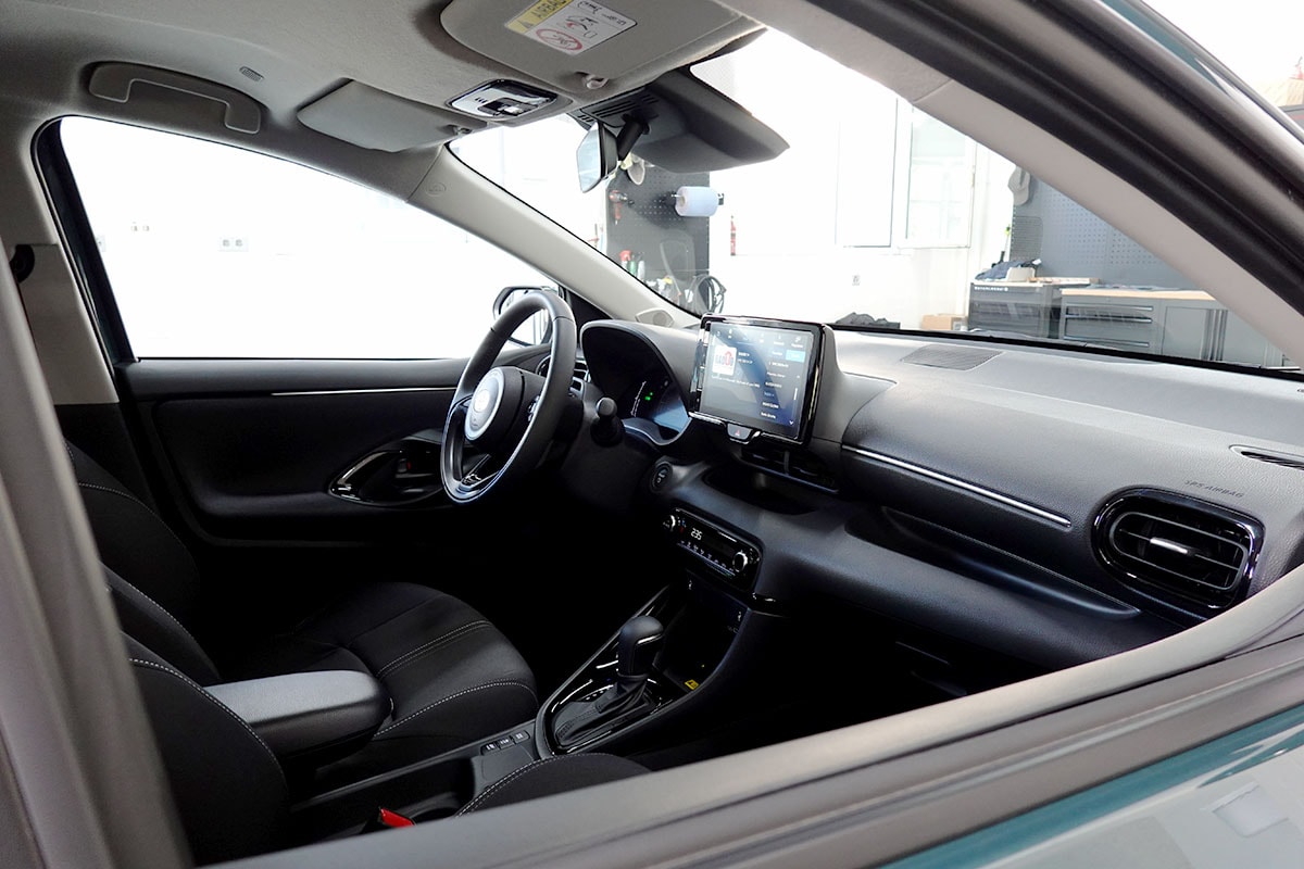 TOYOTA Yaris 1.5 Trend e-CVT-image-5