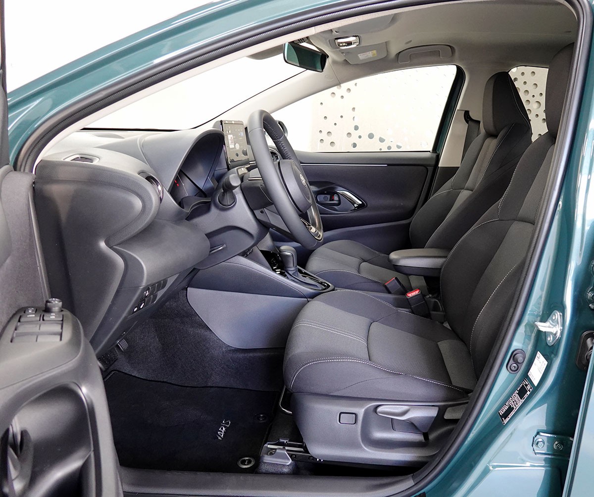 TOYOTA Yaris 1.5 Trend e-CVT-image-6