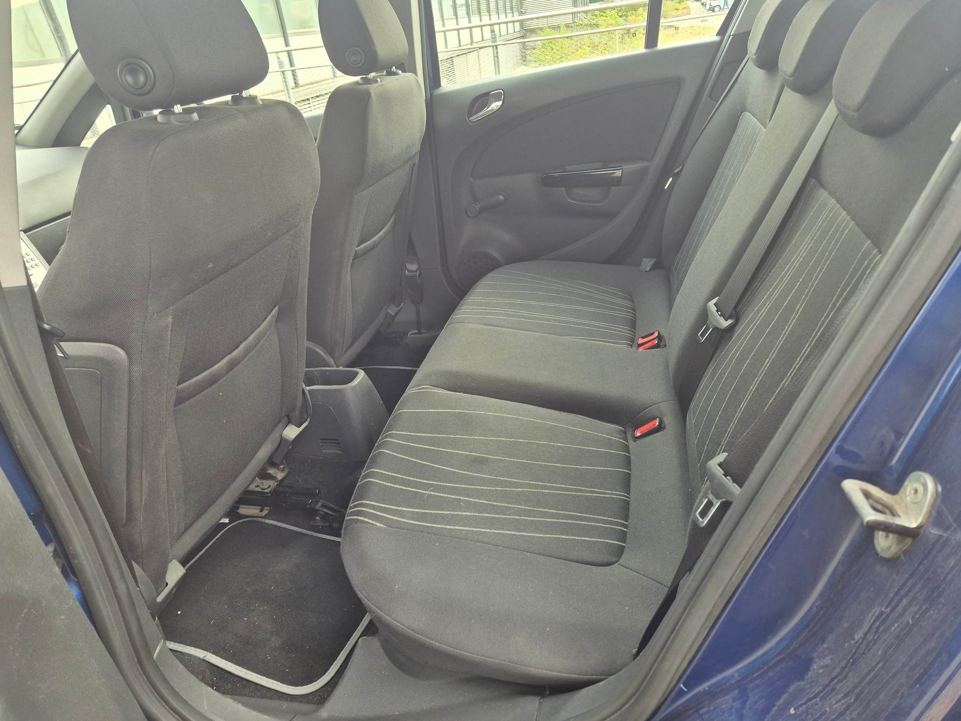 OPEL Corsa 1.4 TP Enjoy-image-5